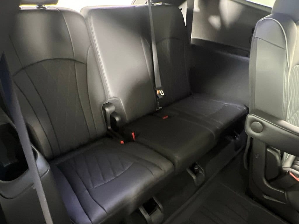 Used 2023 Ebony Twilight Buick Avenir image 14