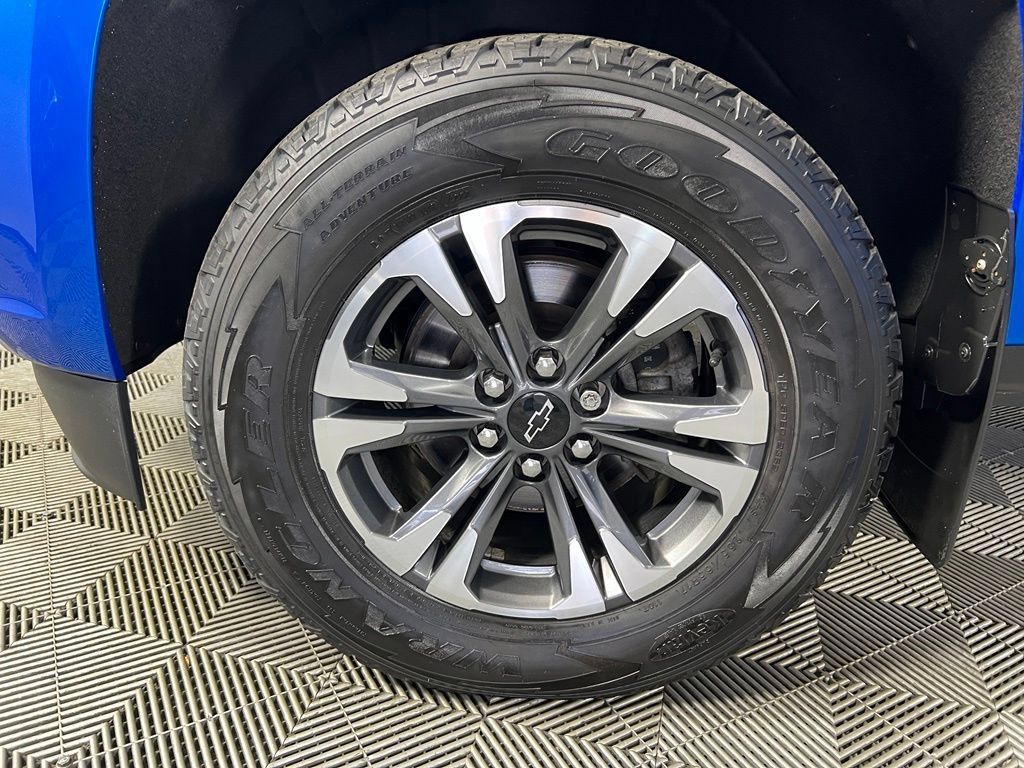 Used 2021 Bright Blue Chevrolet Z71 image 30
