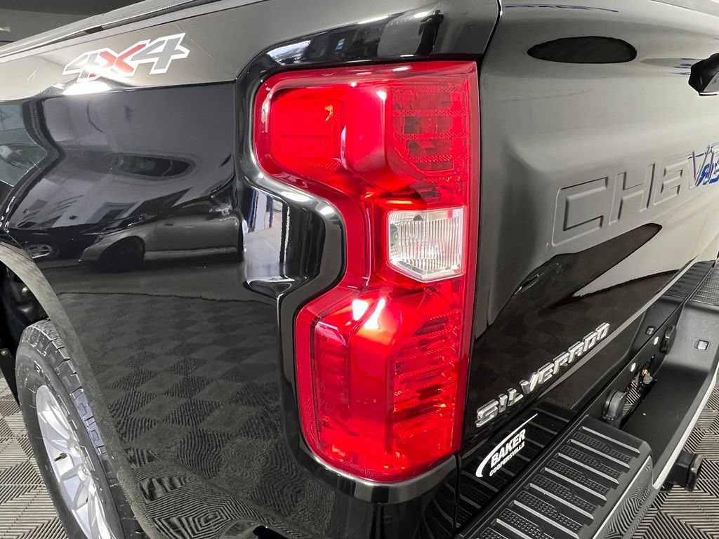 Used 2019 Black Chevrolet LT image 31