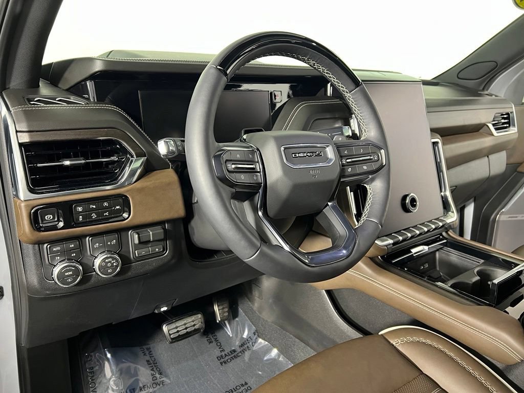 Used 2026 Glacier White Tricoat GMC Denali Ultimate image 23