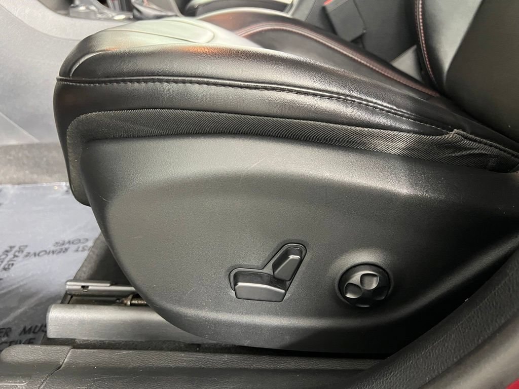 Used 2020 Velvet Red Pearlcoat Jeep Trailhawk image 20