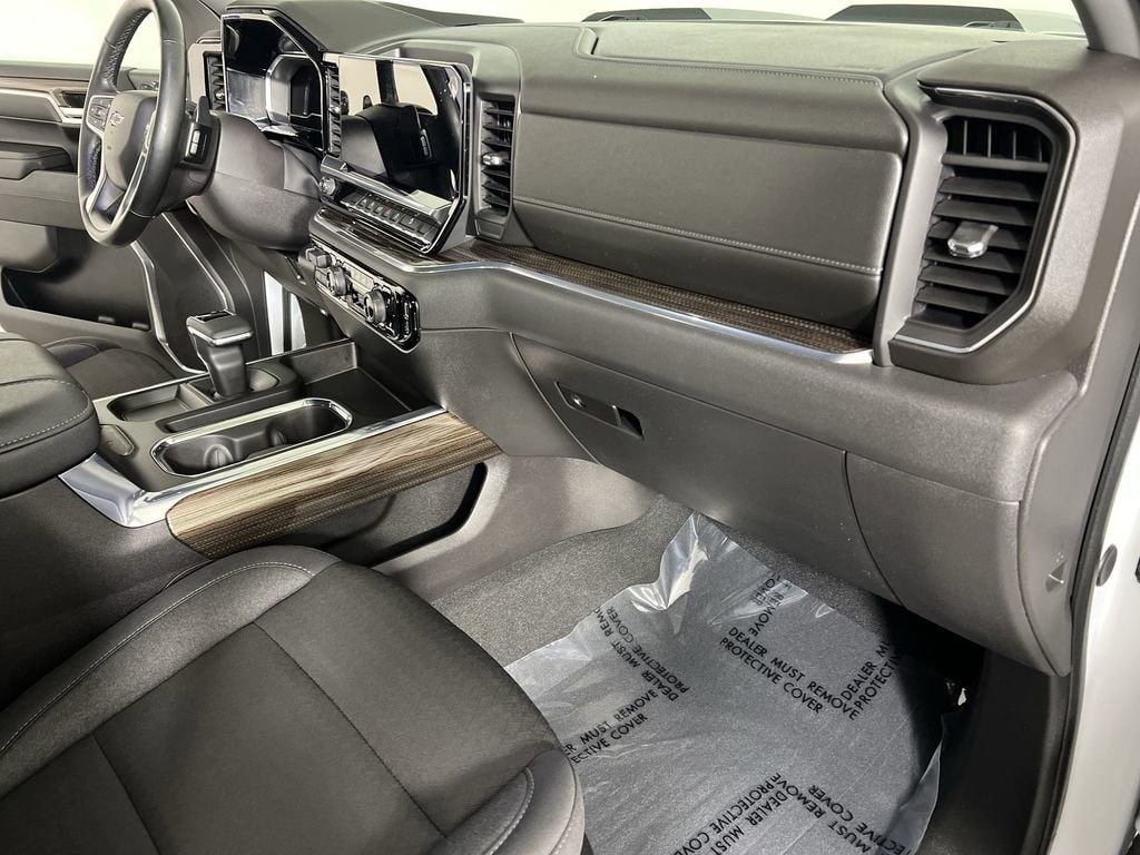 Used 2024 Summit White Chevrolet LT Trail Boss image 28