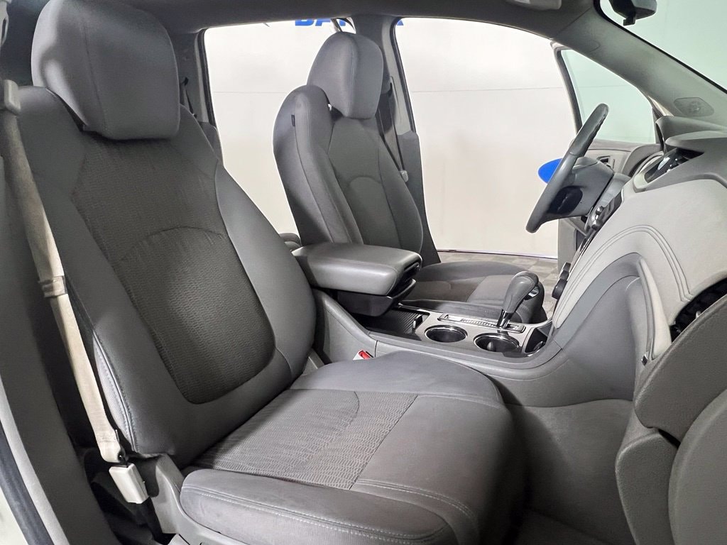 Used 2013 Champagne Silver Chevrolet 1LT image 12