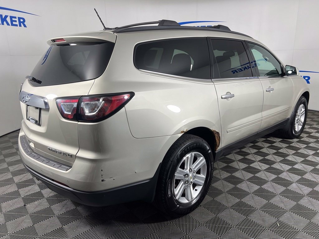 Used 2013 Champagne Silver Chevrolet 1LT image 6
