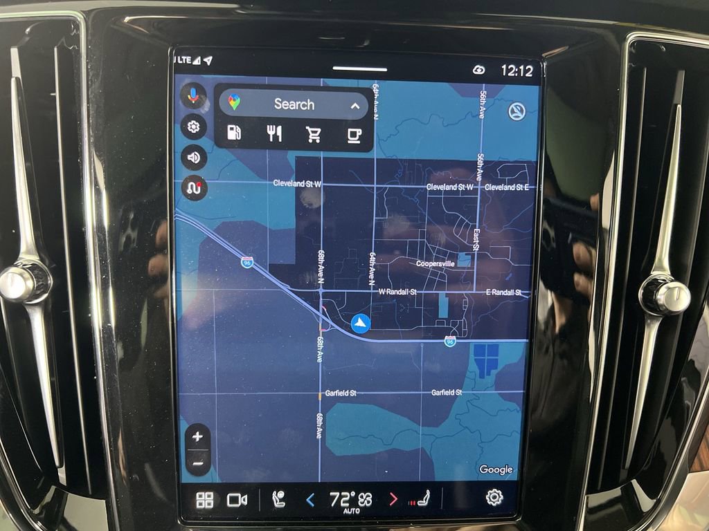 Used 2025 Vapour Gray Metallic Volvo B5 Plus image 15