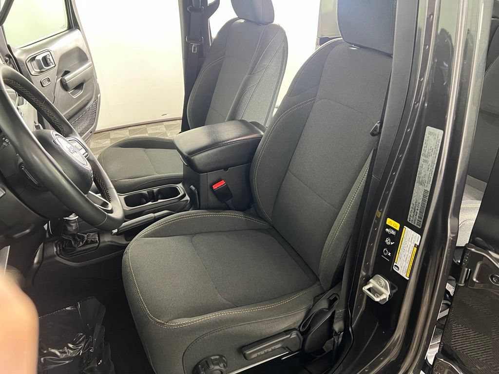 Used 2024 Granite Crystal Metallic Clearcoat Jeep Sport image 19