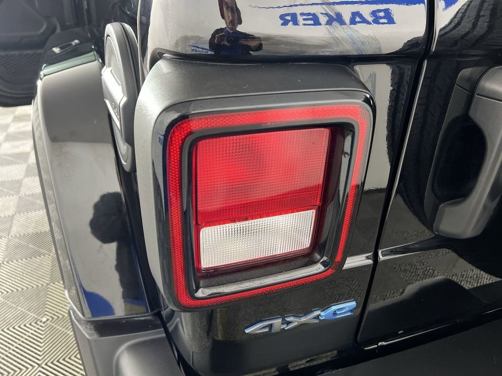 Used 2024 Black Jeep Sport image 32