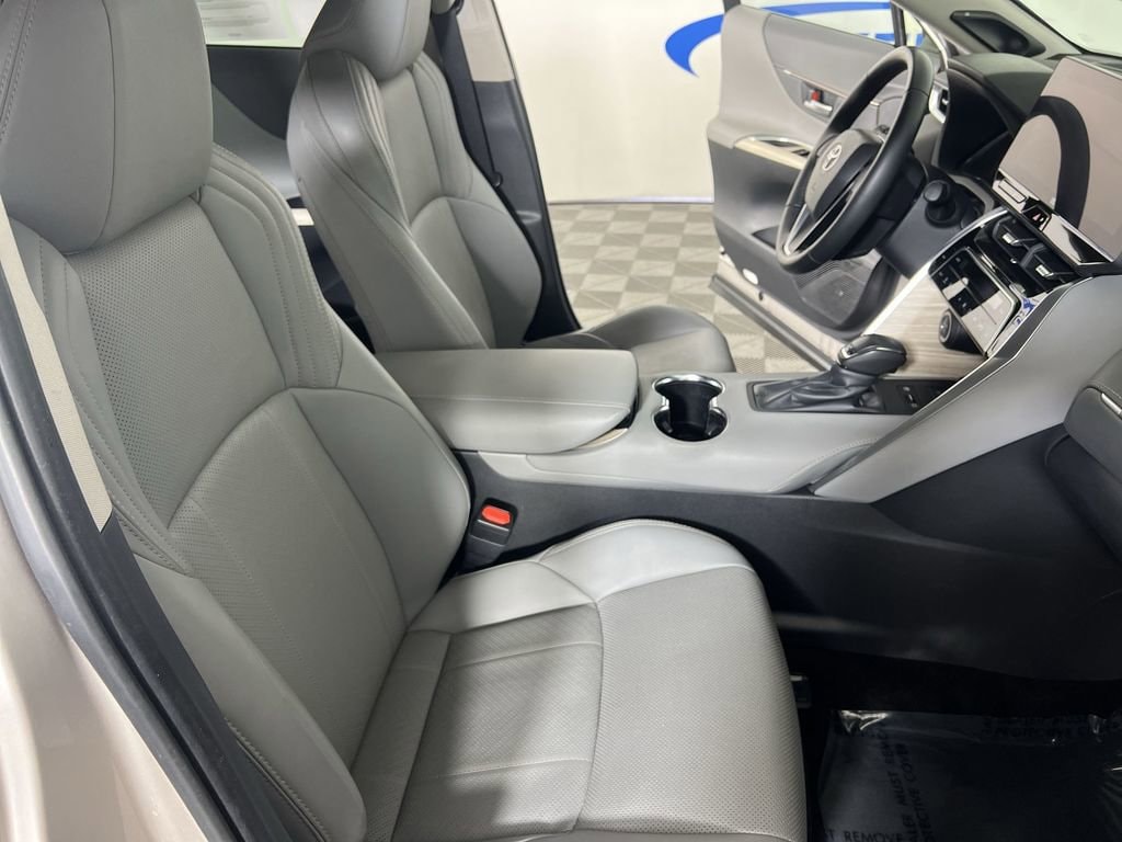 Used 2024 Titanium Glow Toyota LE image 26
