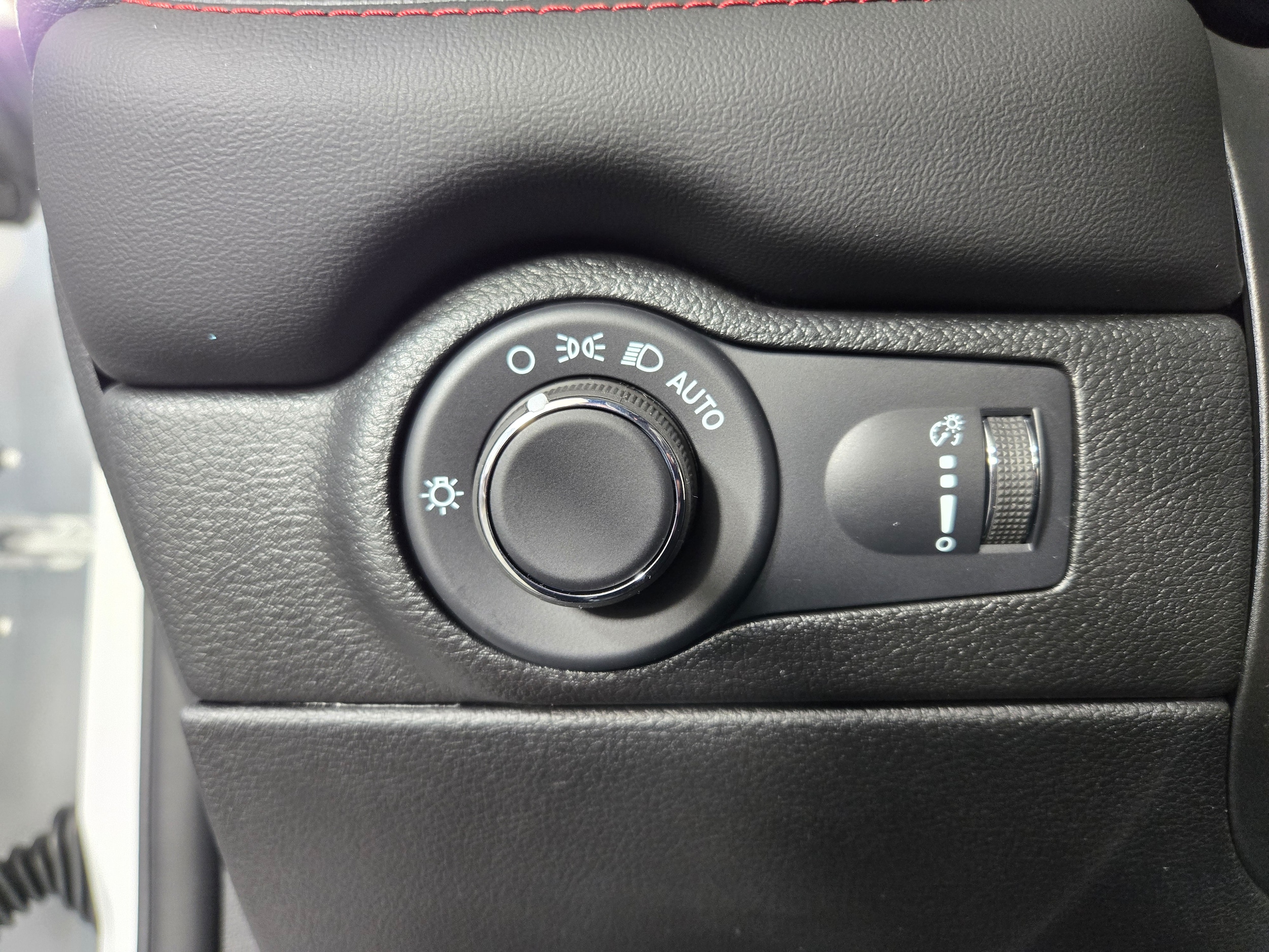 New 2026 White Knuckle Dodge GT image 33