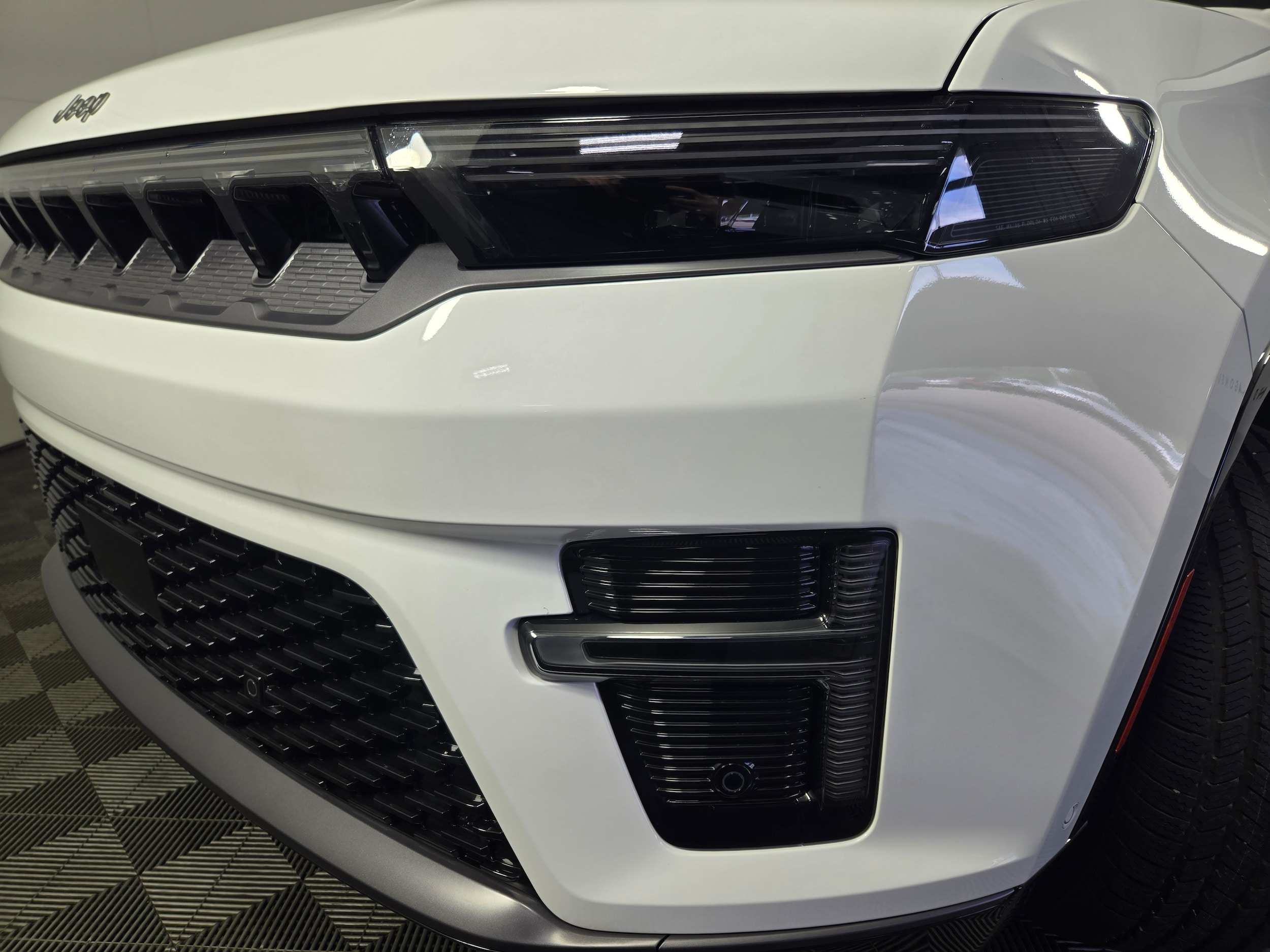 New 2026 Bright White Jeep Limited image 37