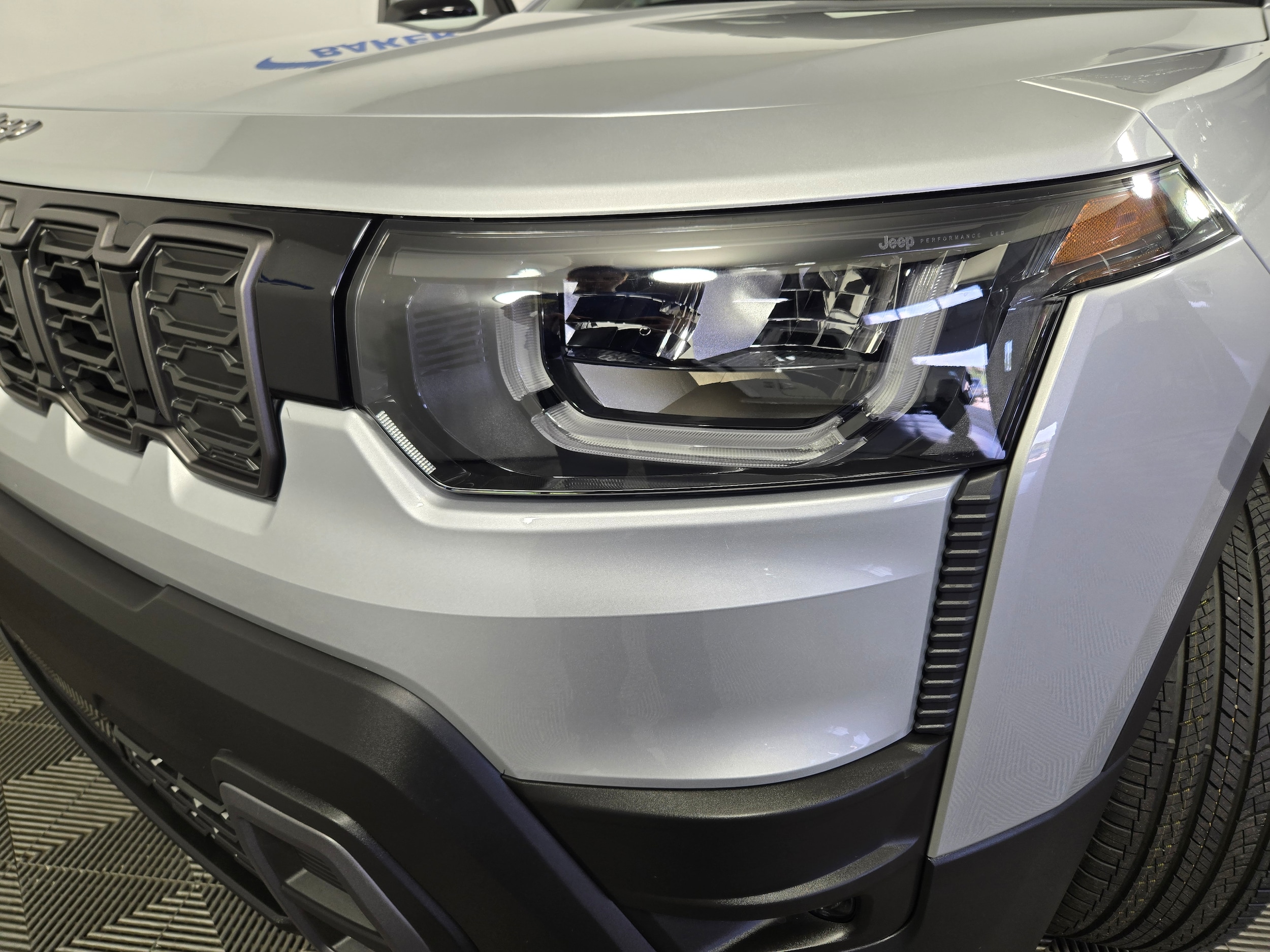 New 2026 Silver Zynith Jeep Laredo/Limited image 33