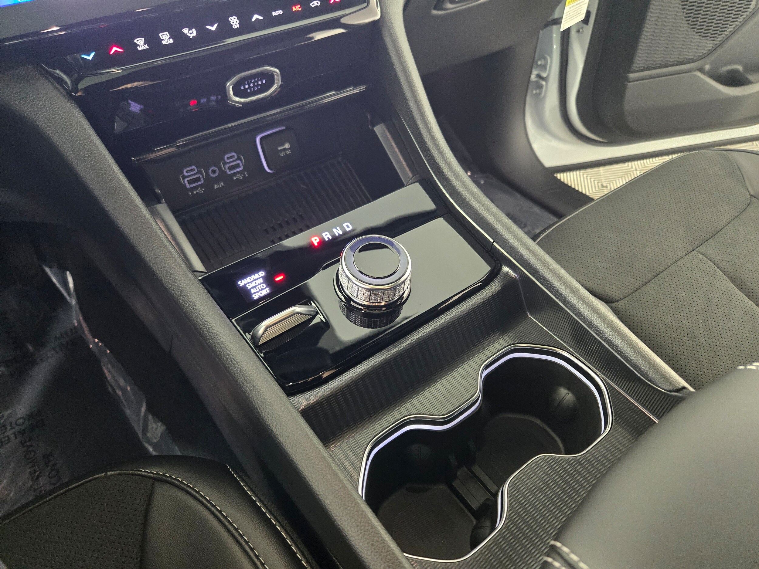 New 2027 Bright White Jeep Laredo image 31