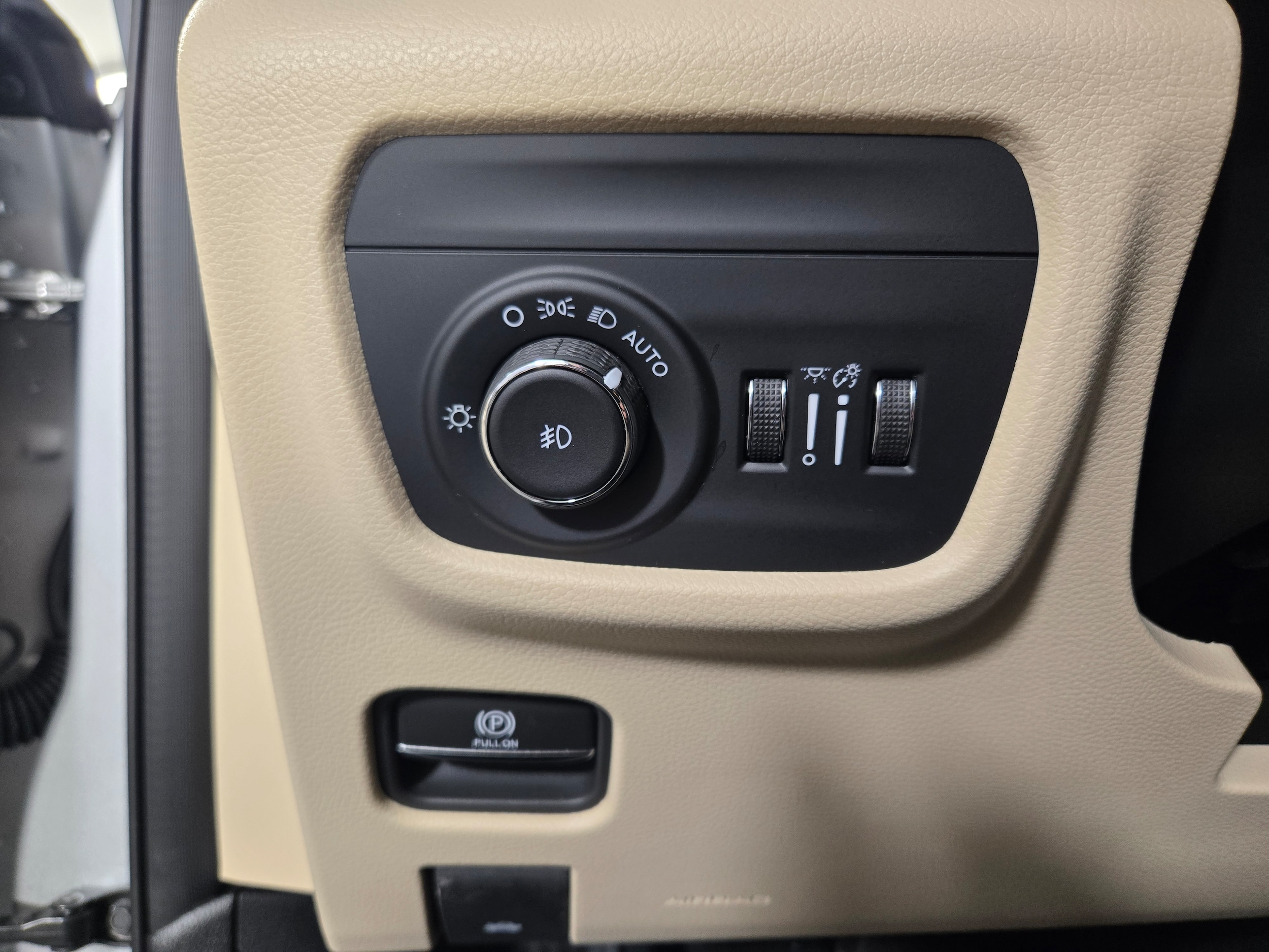 New 2026 Silver Zynith Jeep Limited image 33