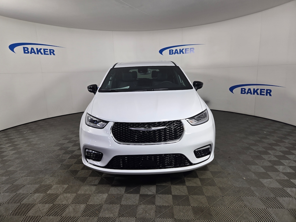 New 2026 Chrysler Pacifica Select Passenger Van