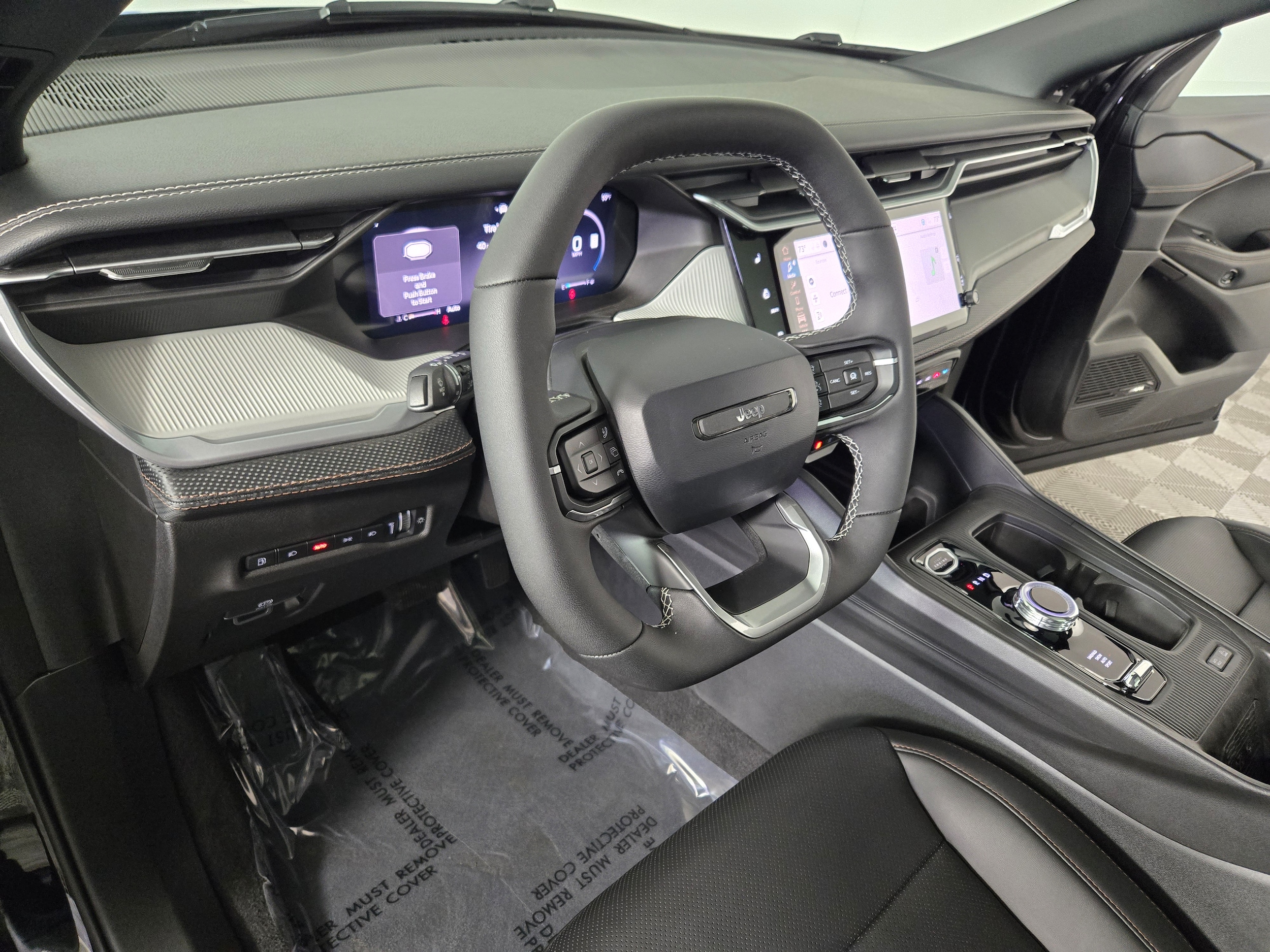 New 2026 Diamond Black Crystal Pearlcoat Jeep Laredo/Limited image 22