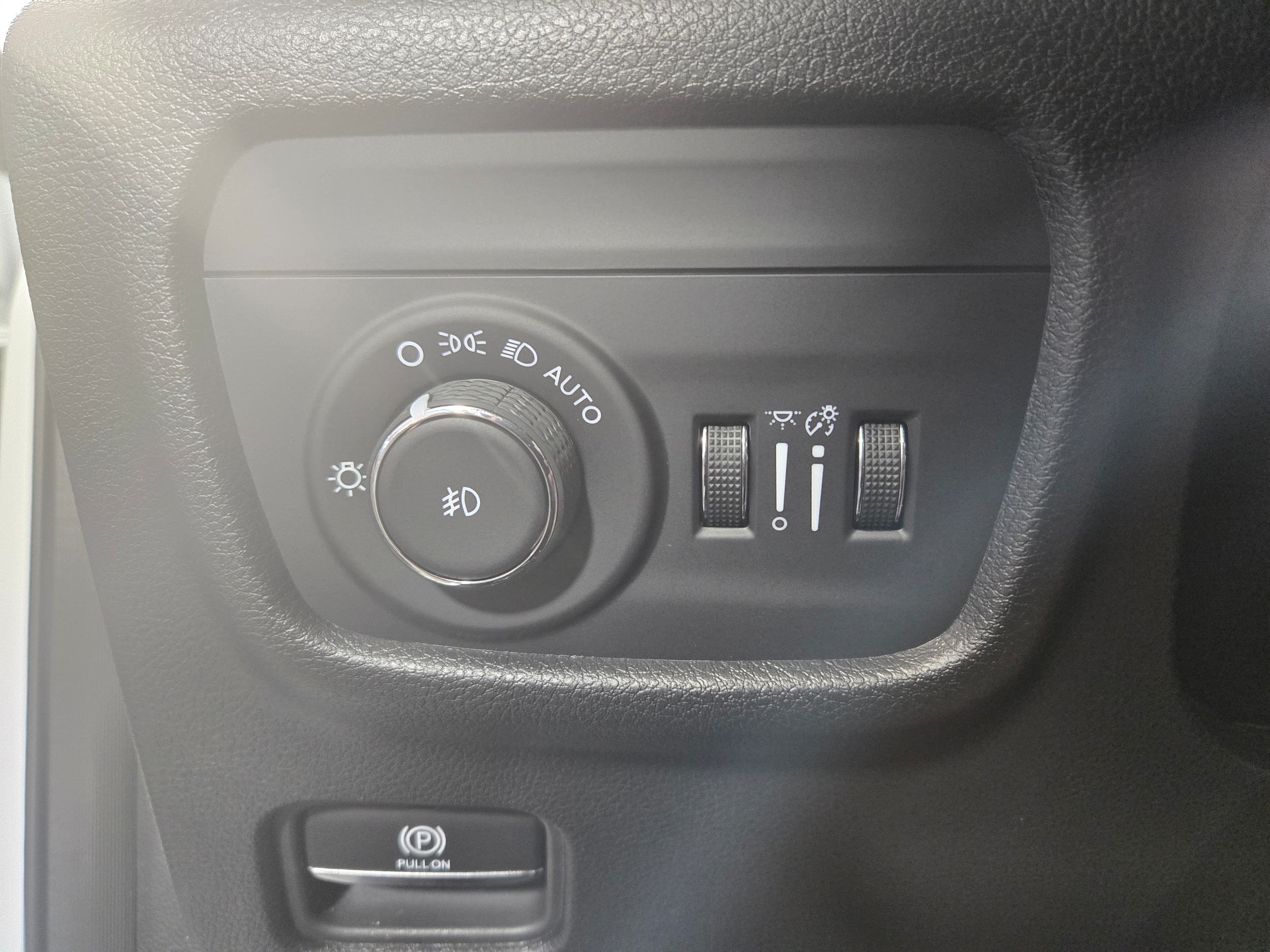 New 2026 Bright White Jeep Limited image 31