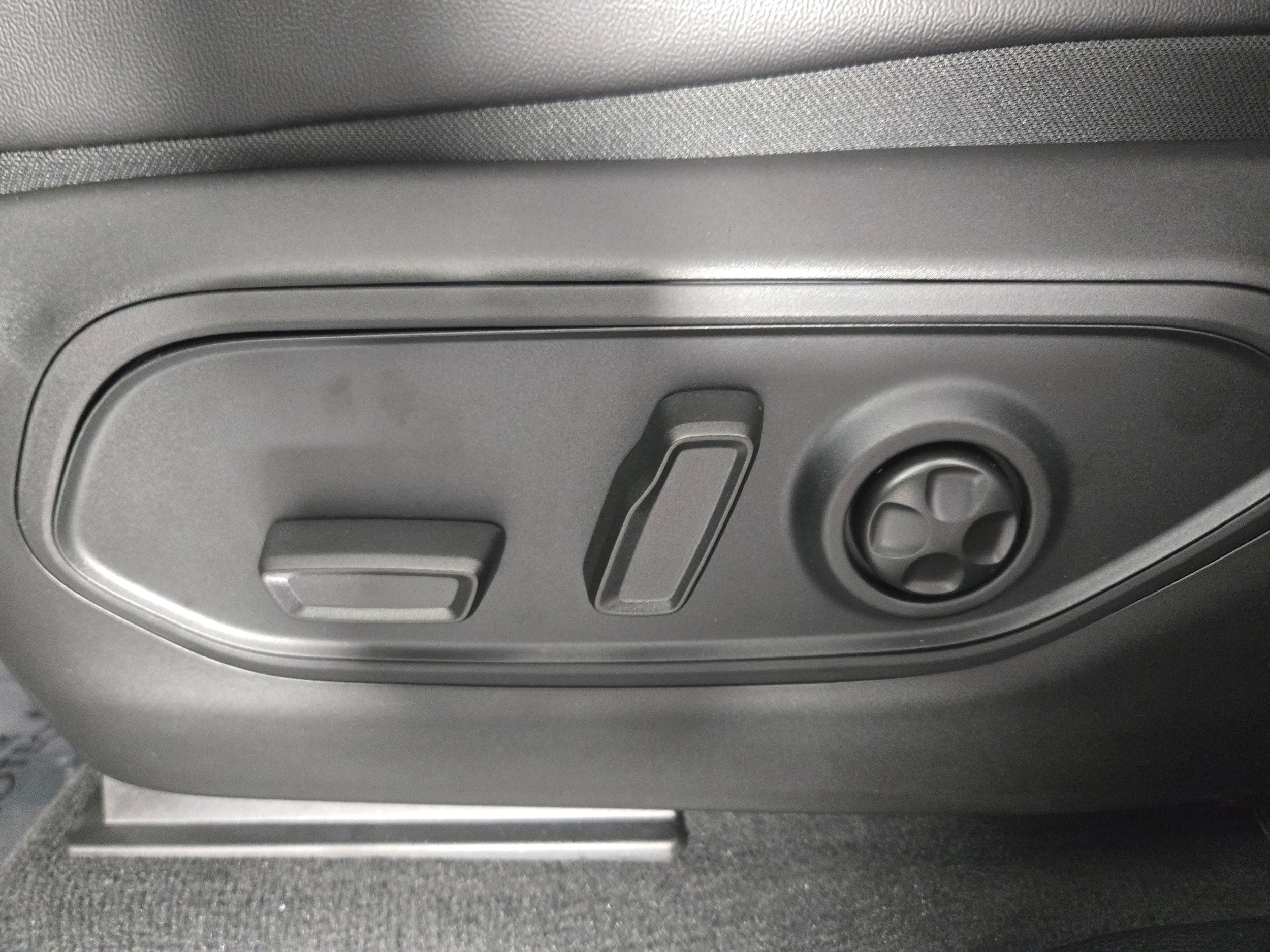 New 2026 Bright White Jeep Laredo image 22