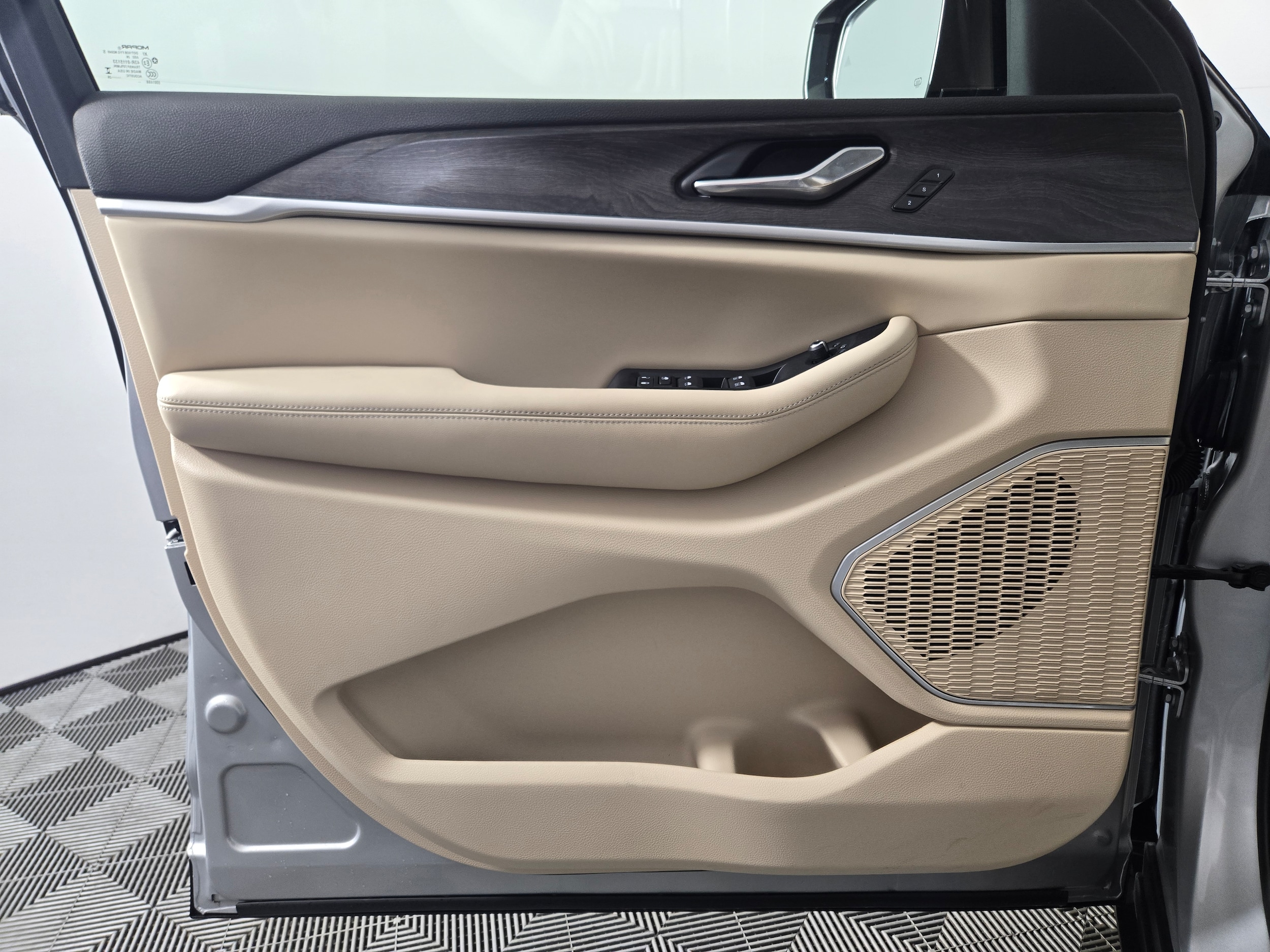 New 2026 Silver Zynith Jeep Limited image 18