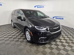 2026 Chrysler Pacifica Select Passenger Van