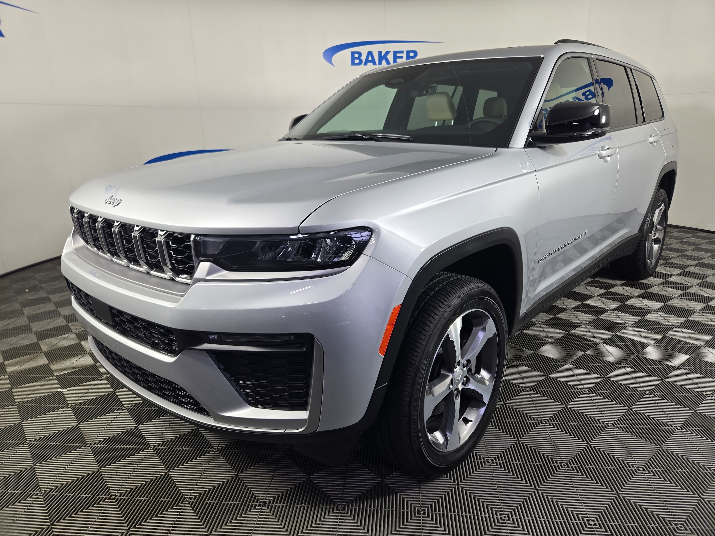 New 2026 Silver Zynith Jeep Limited image 3