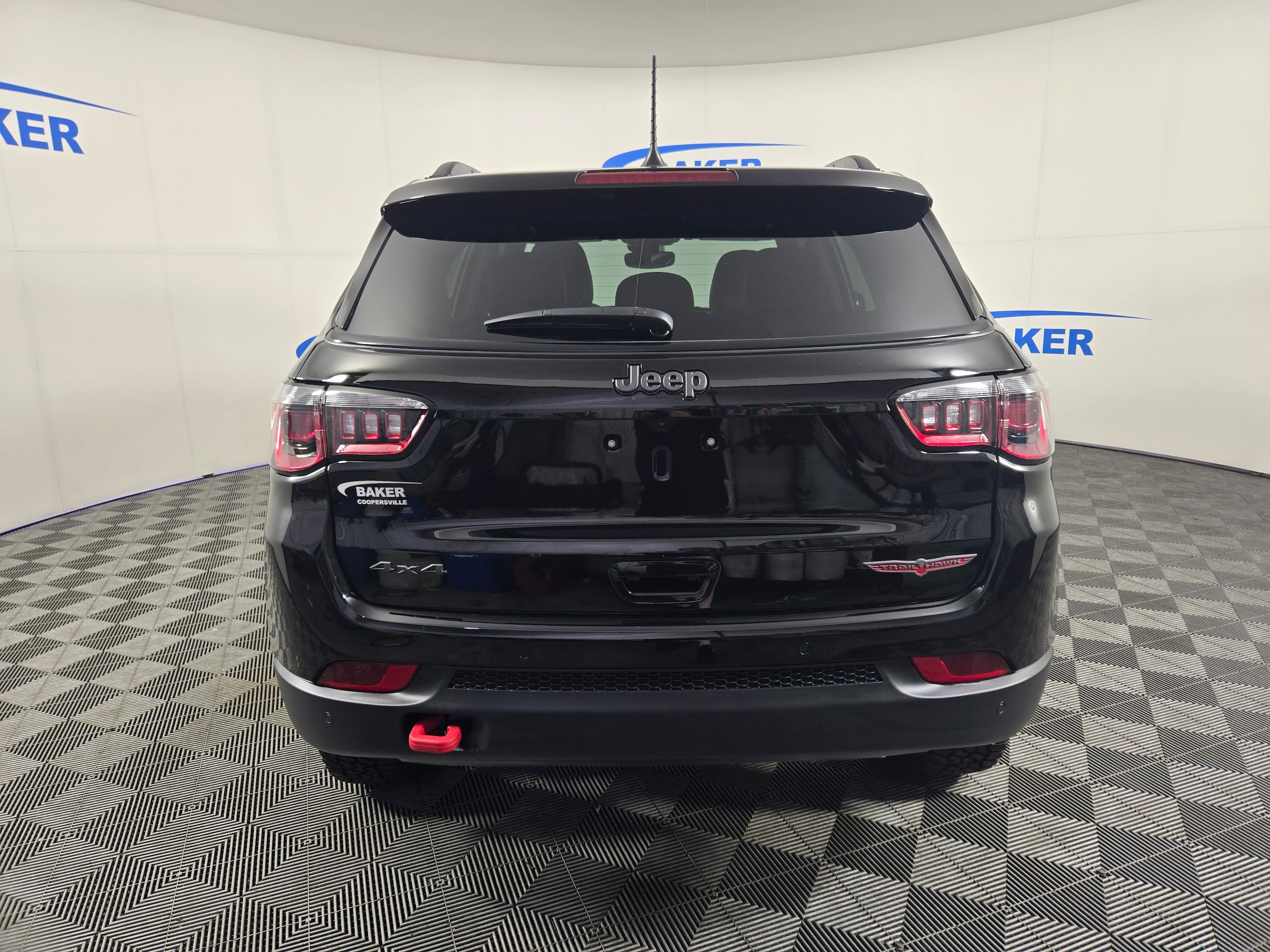 New 2026 Diamond Black Crystal Pearlcoat Jeep Trailhawk image 6