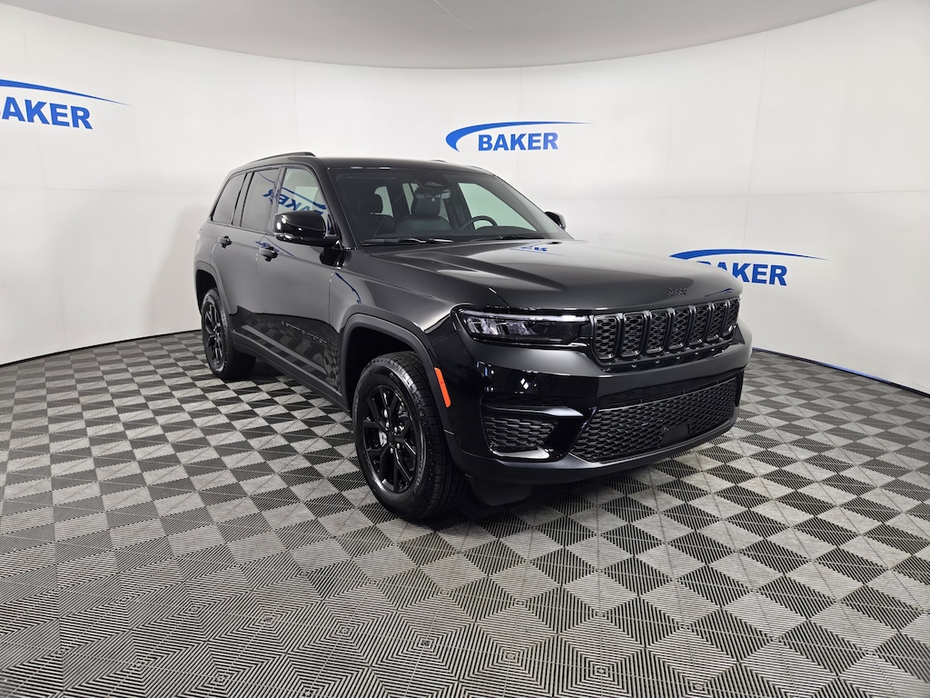 New 2025 Jeep Grand Cherokee Laredo Sport Utility