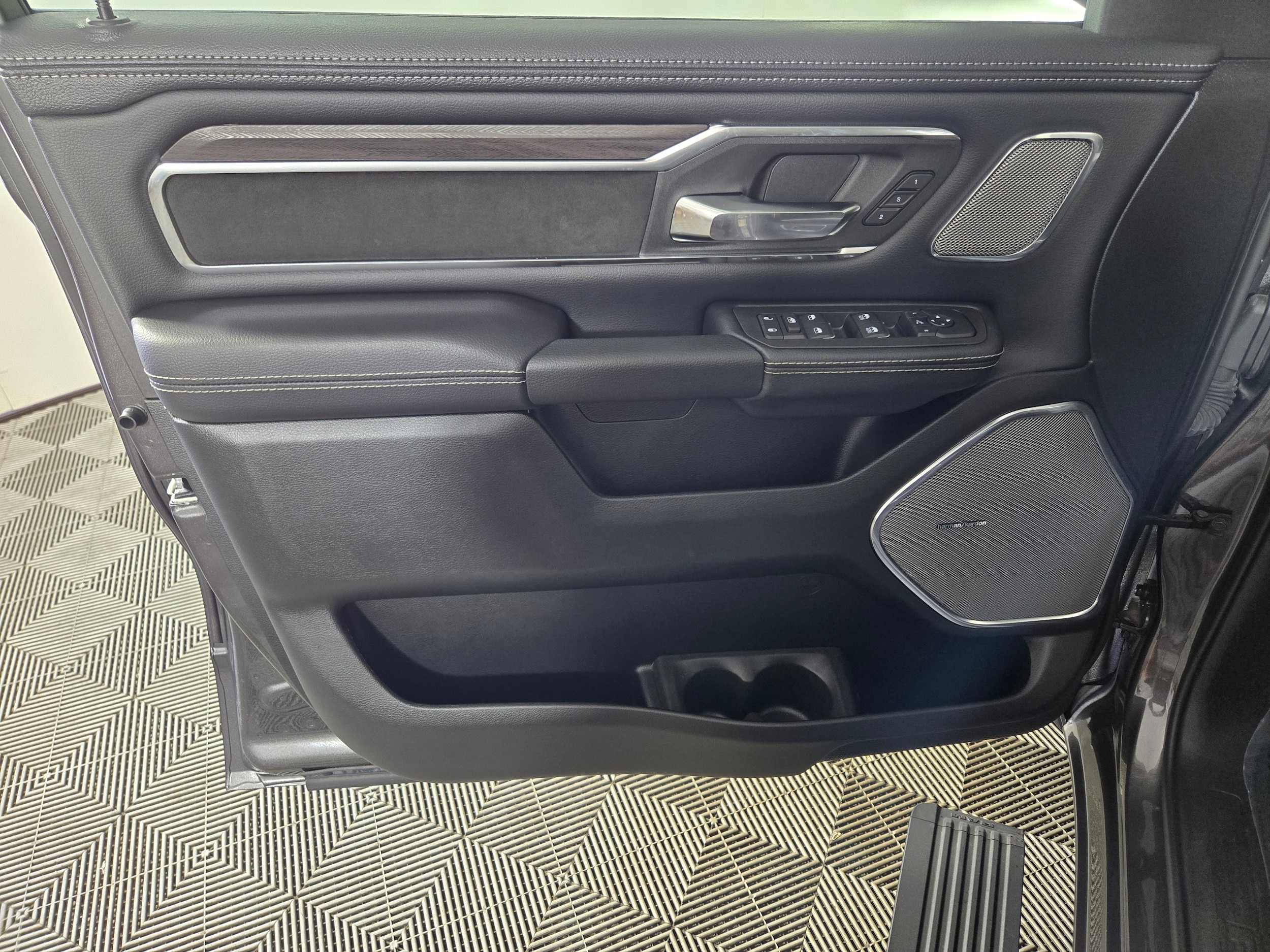 New 2026 Granite Crystal Ram Laramie image 17