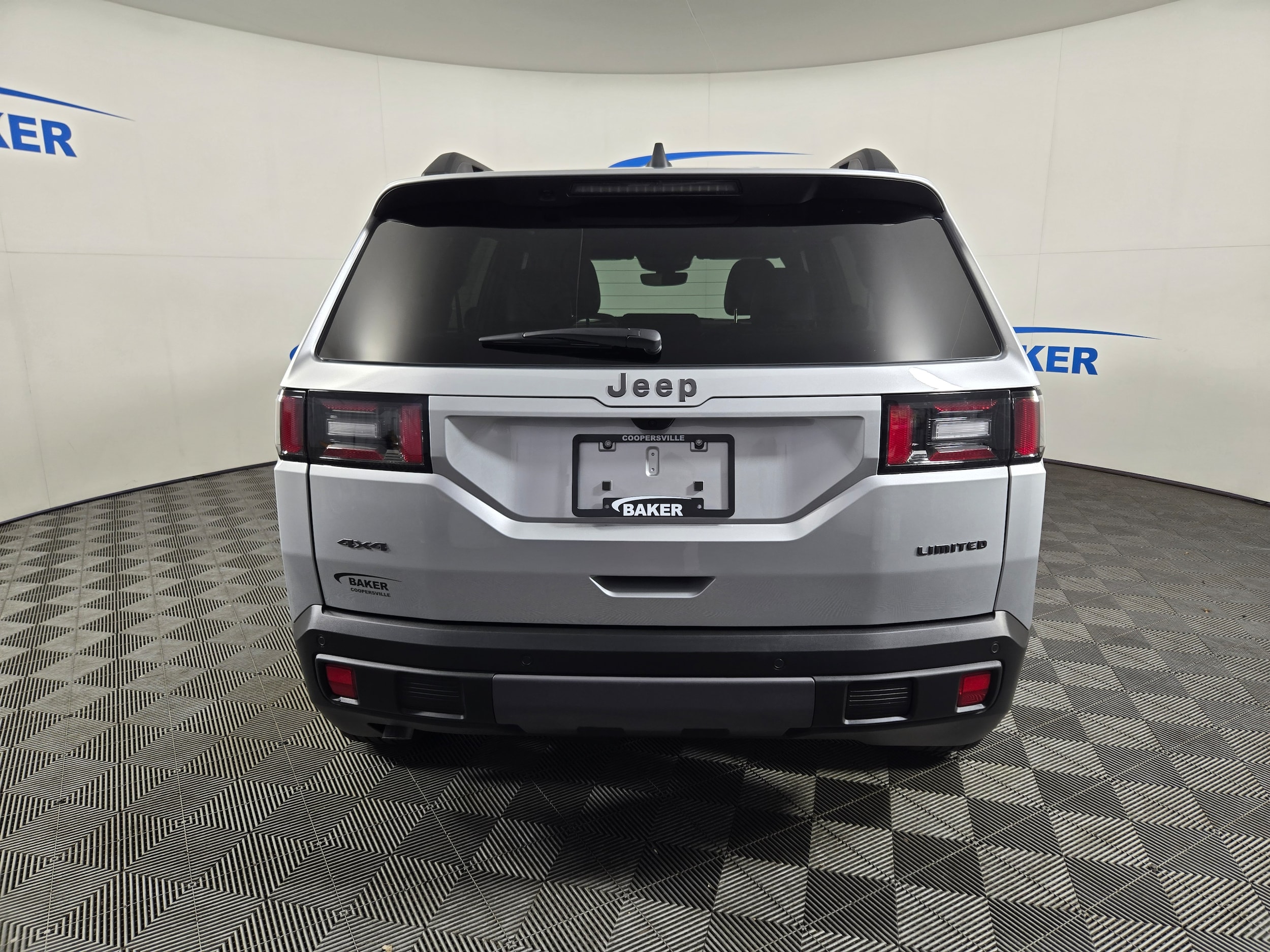 New 2026 Silver Zynith Jeep Laredo/Limited image 6