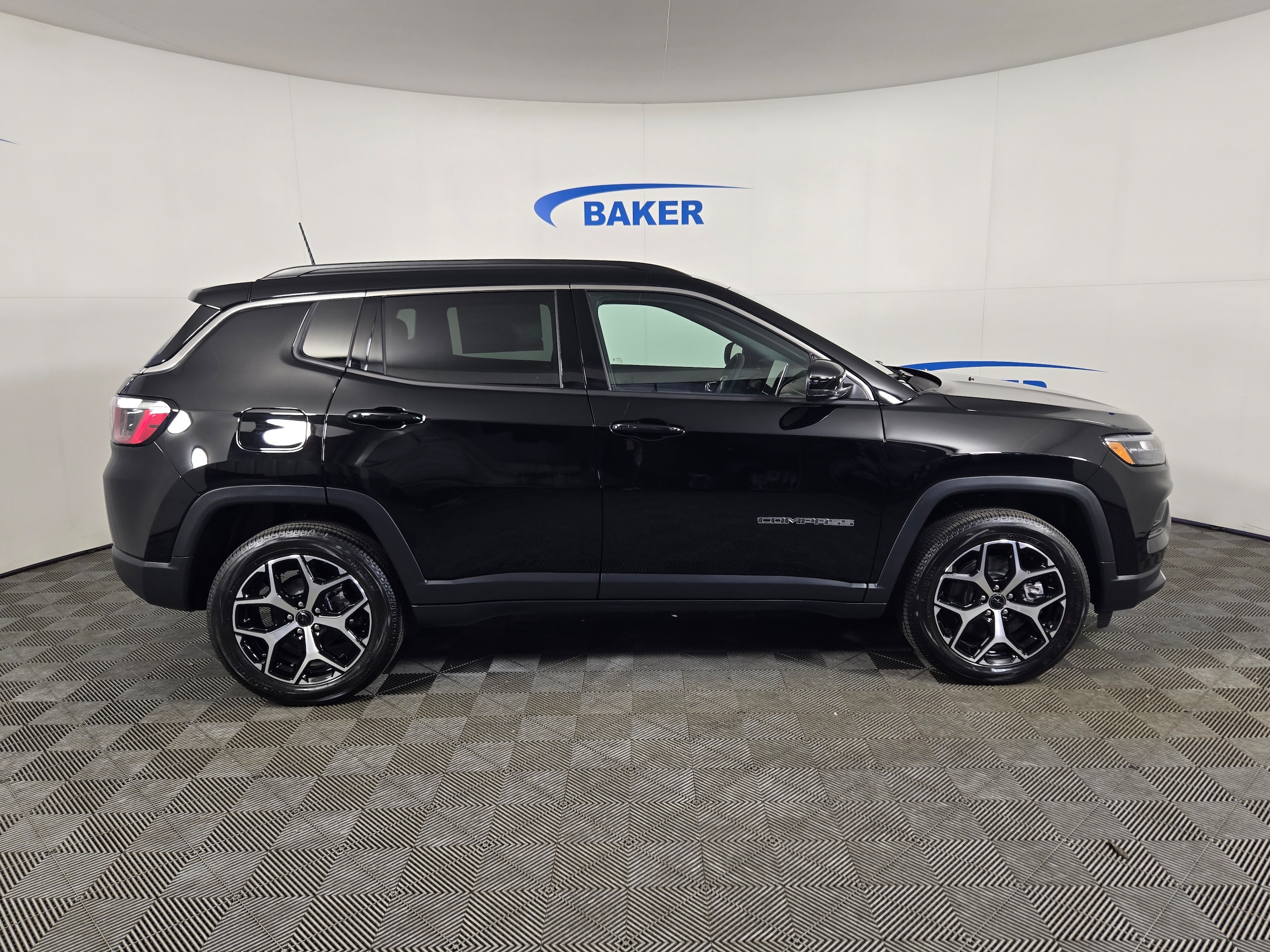 New 2026 Diamond Black Crystal Pearlcoat Jeep Limited image 8