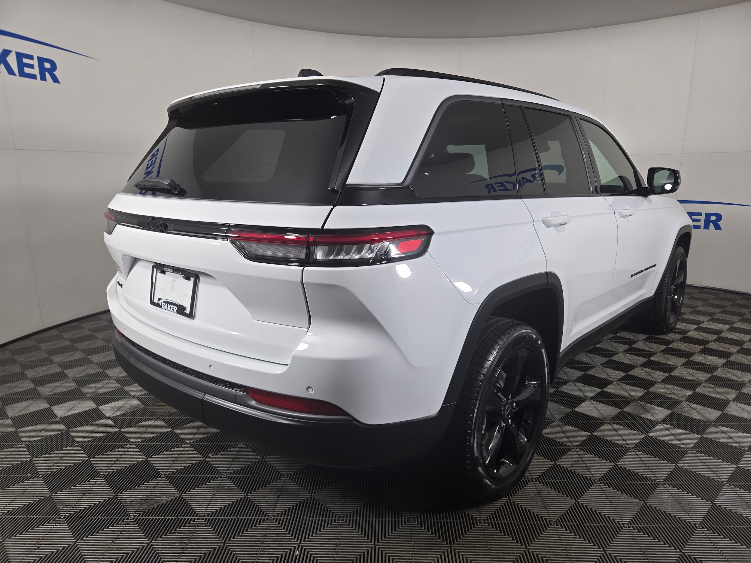 New 2027 Bright White Jeep Limited image 7