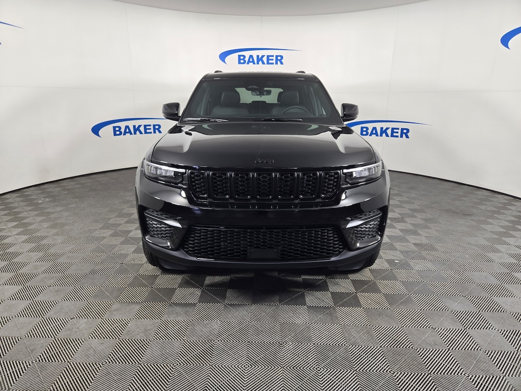 New 2025 Jeep Grand Cherokee Laredo Sport Utility