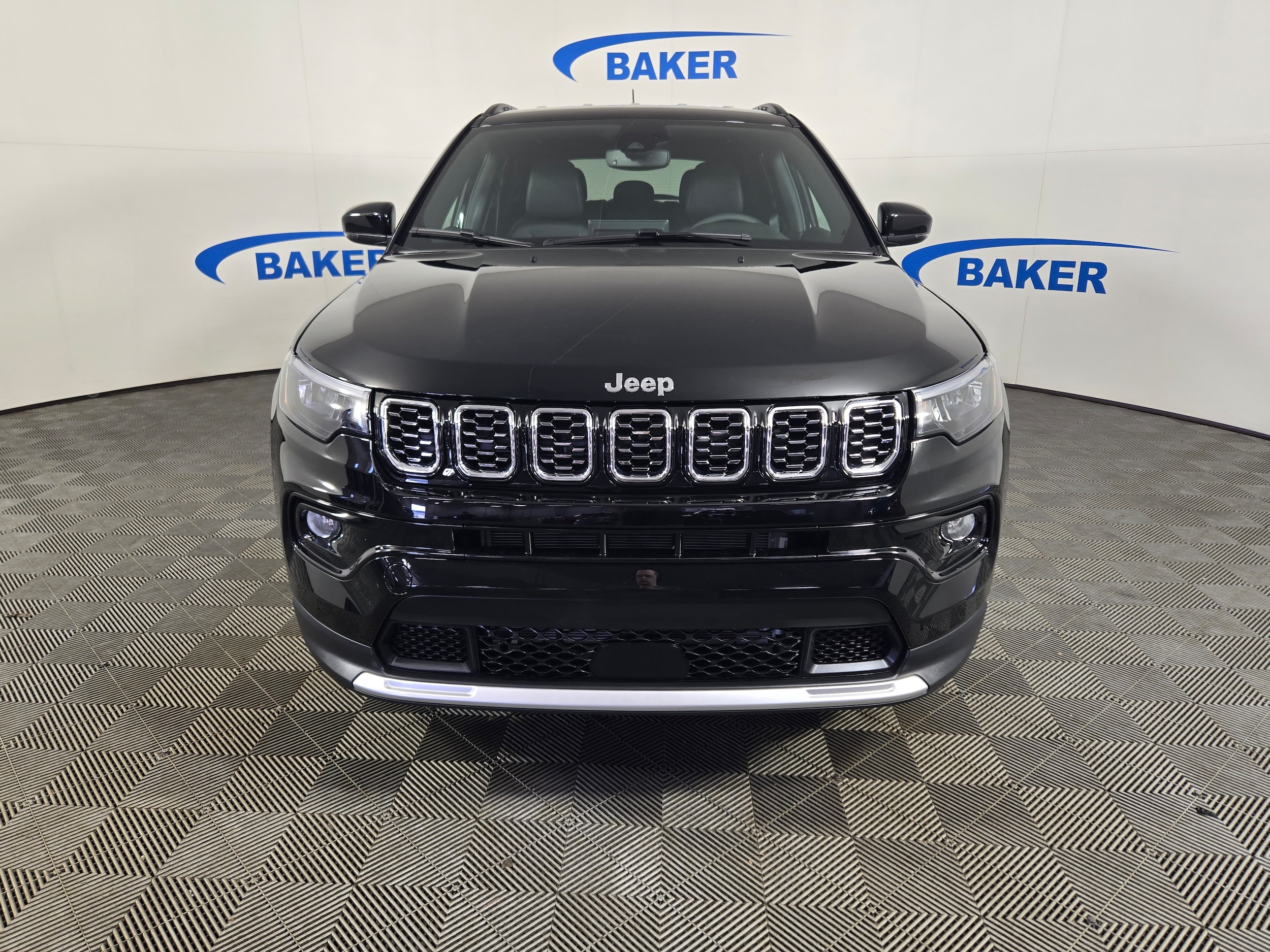 New 2026 Diamond Black Crystal Pearlcoat Jeep Limited image 2