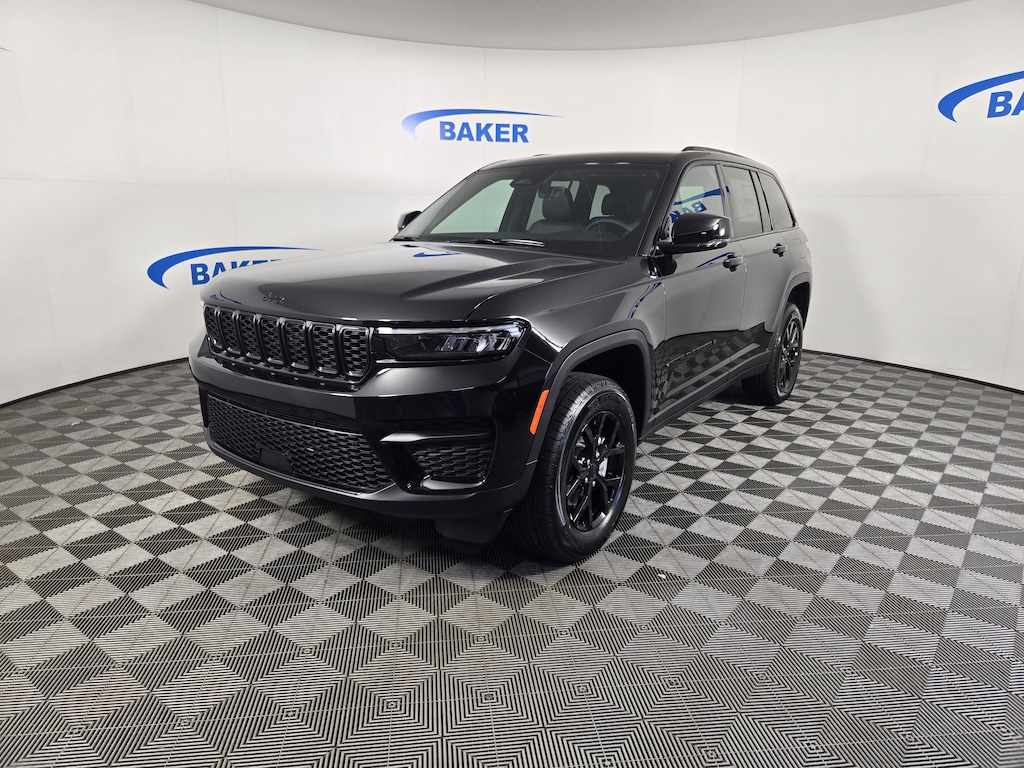 New 2025 Jeep Grand Cherokee Laredo Sport Utility