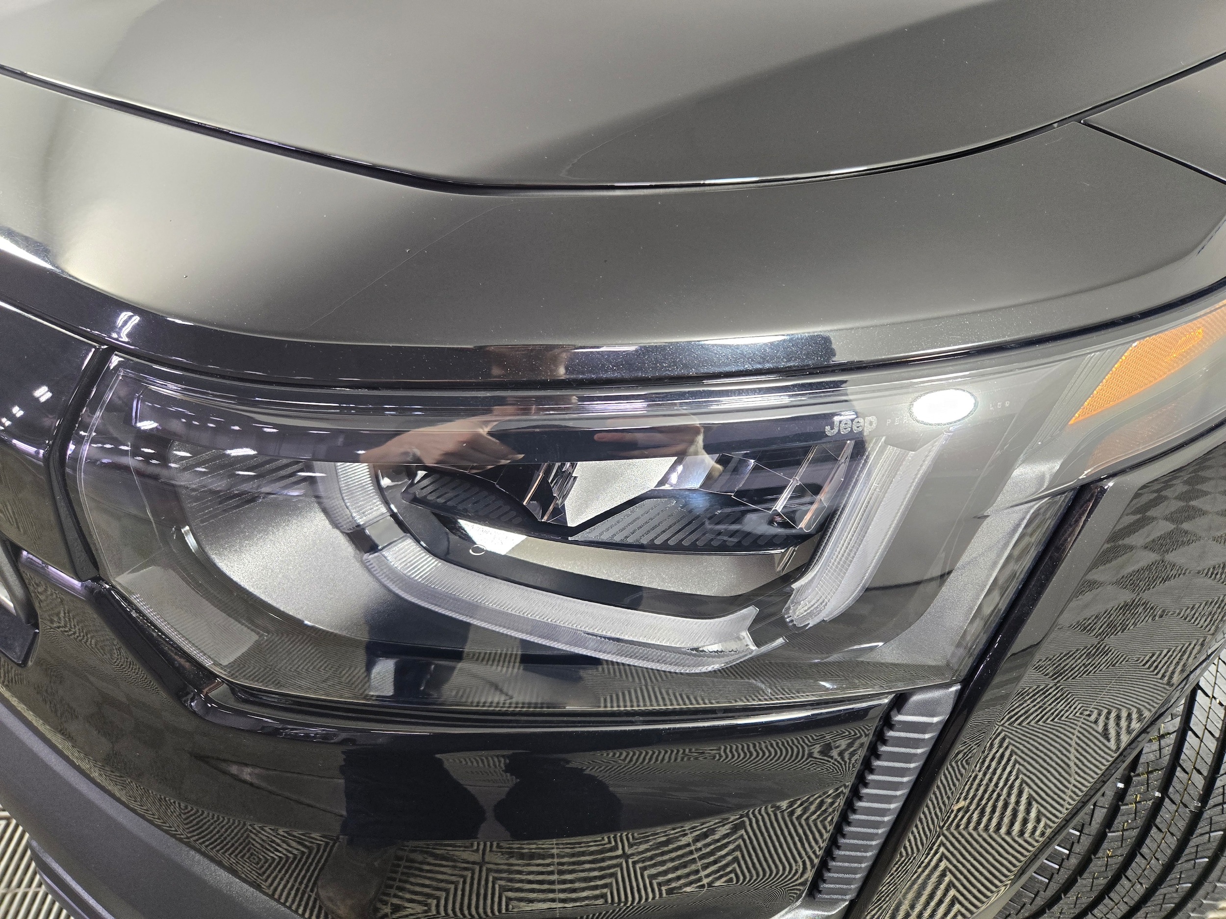 New 2026 Diamond Black Crystal Pearlcoat Jeep Laredo/Limited image 31