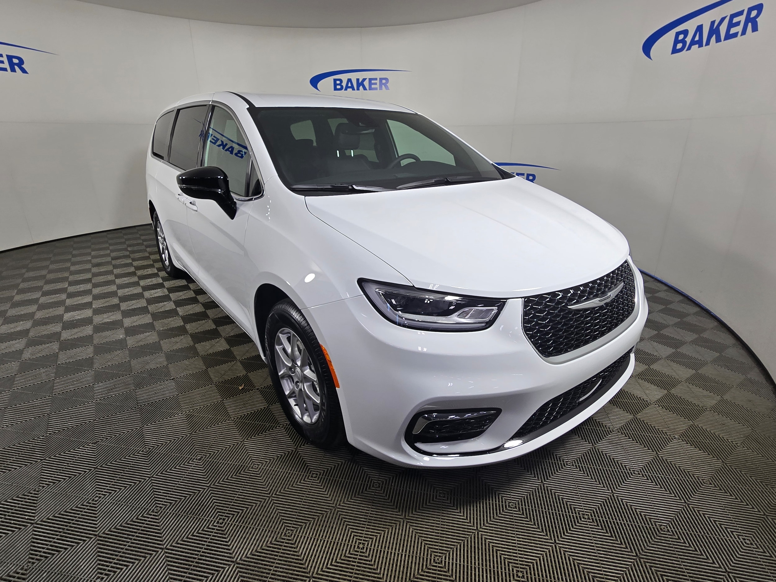 New 2026 Chrysler Pacifica Image