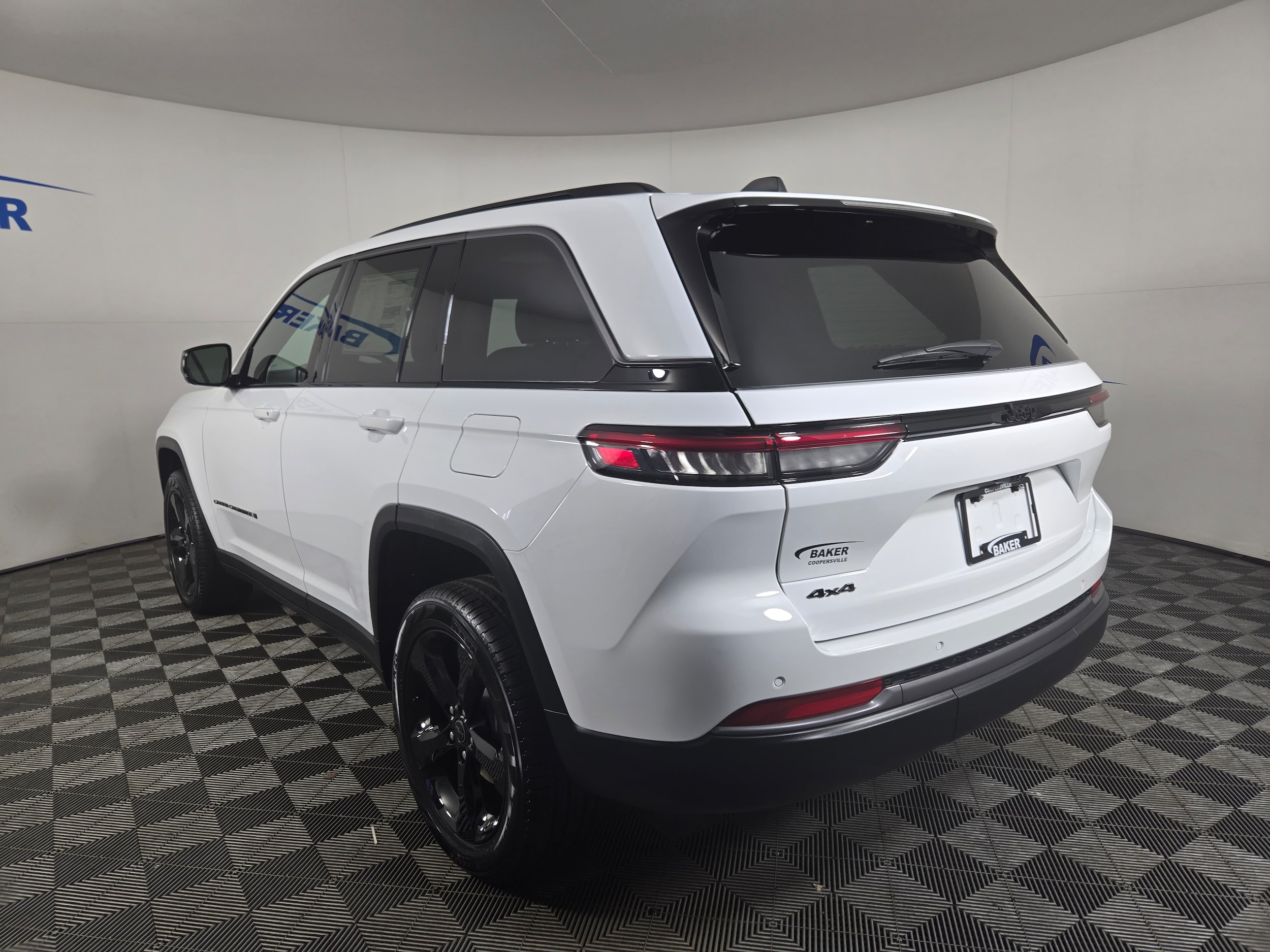 New 2027 Bright White Jeep Limited image 5