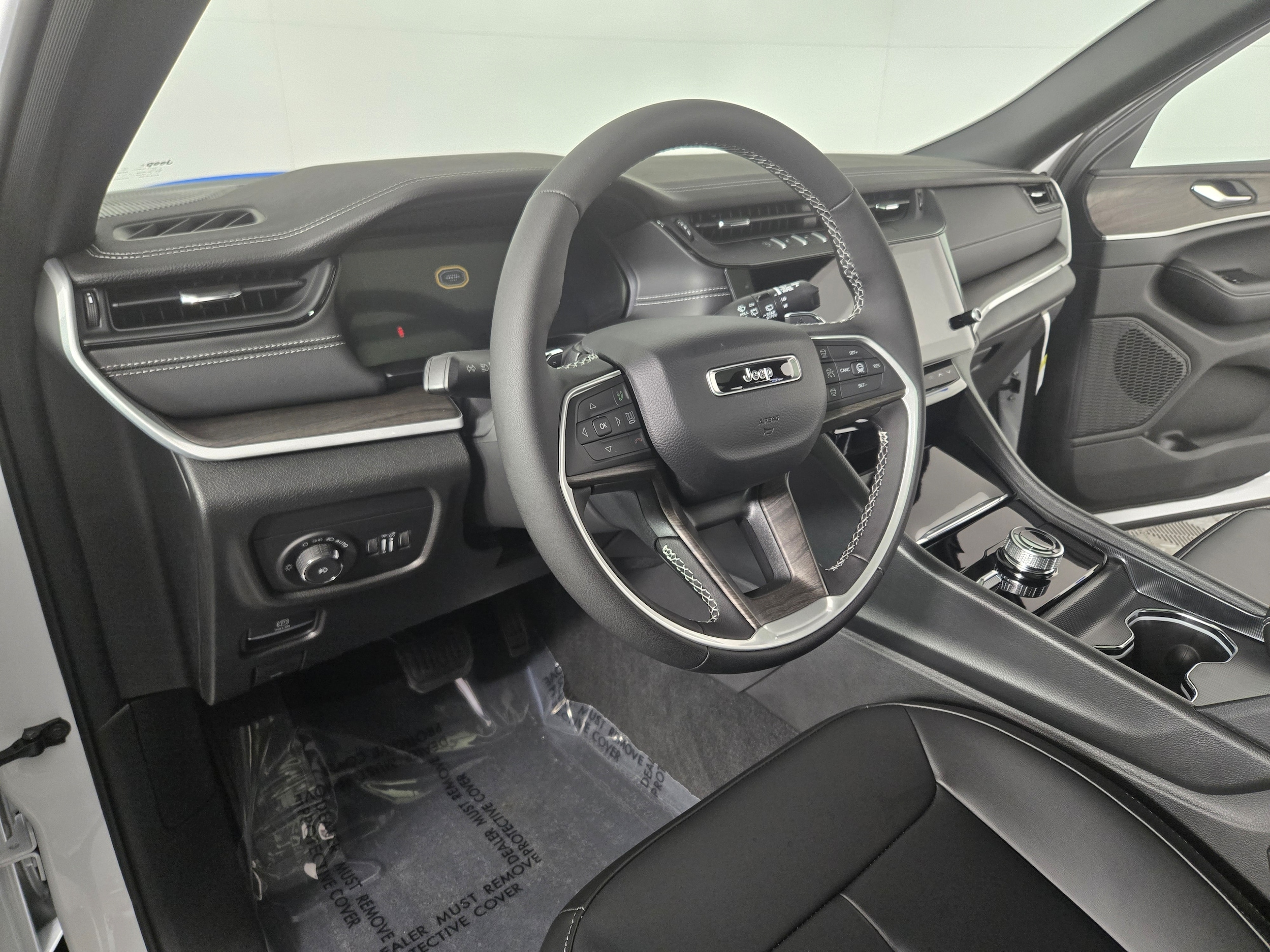 New 2027 Bright White Jeep Limited image 18
