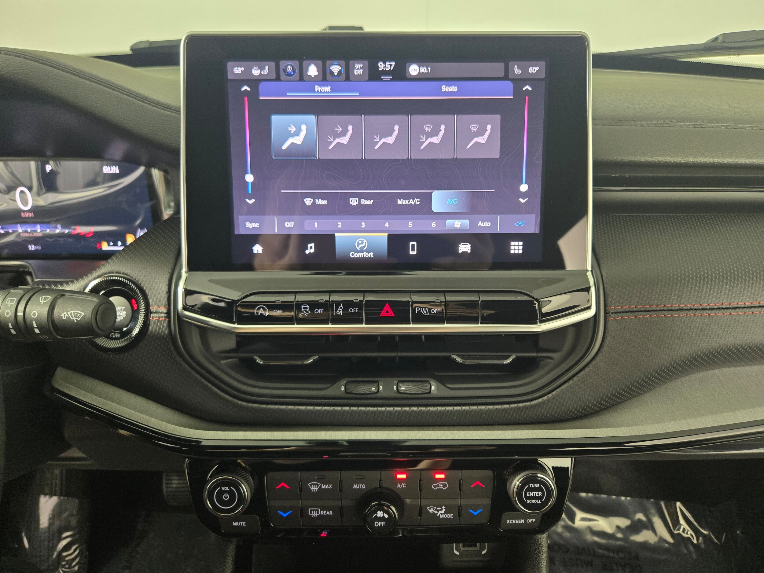 New 2026 Diamond Black Crystal Pearlcoat Jeep Trailhawk image 24