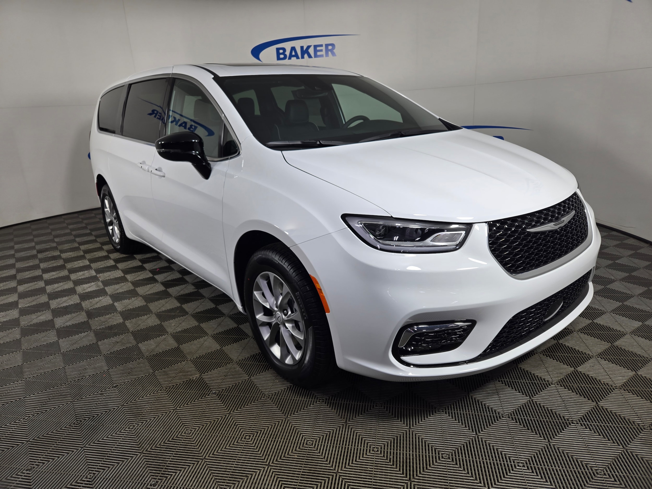 New 2026 Chrysler Pacifica Image