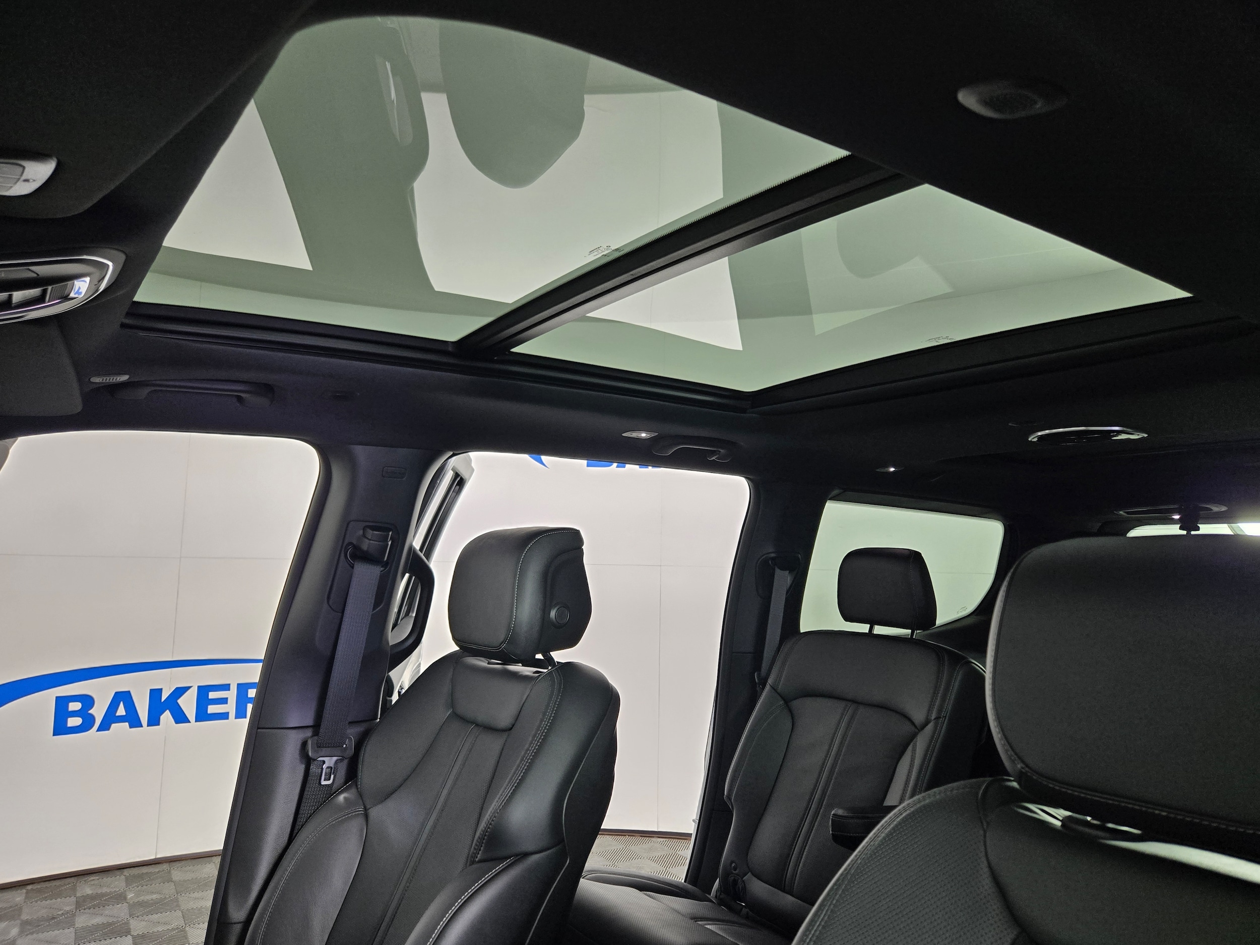 New 2026 Bright White Jeep Limited image 24