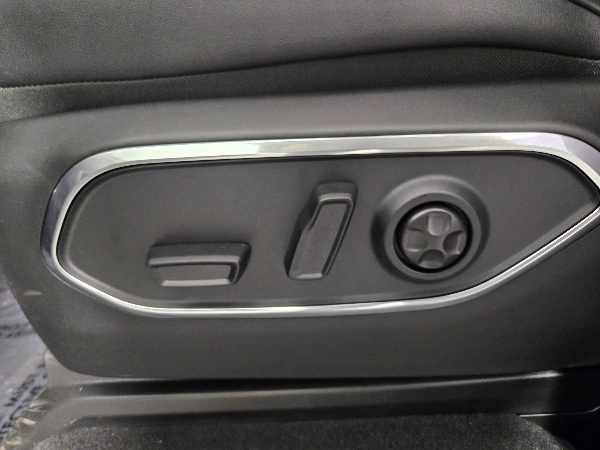 New 2026 Steel Blue Jeep Limited image 22