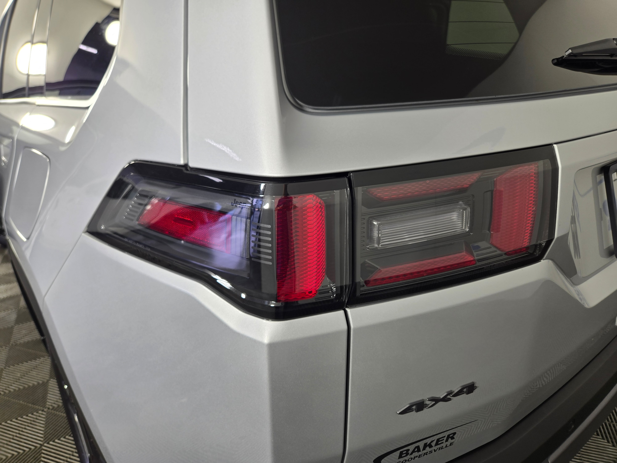 New 2026 Silver Zynith Jeep Laredo/Limited image 36