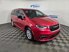 2026 Chrysler Pacifica Select Passenger Van