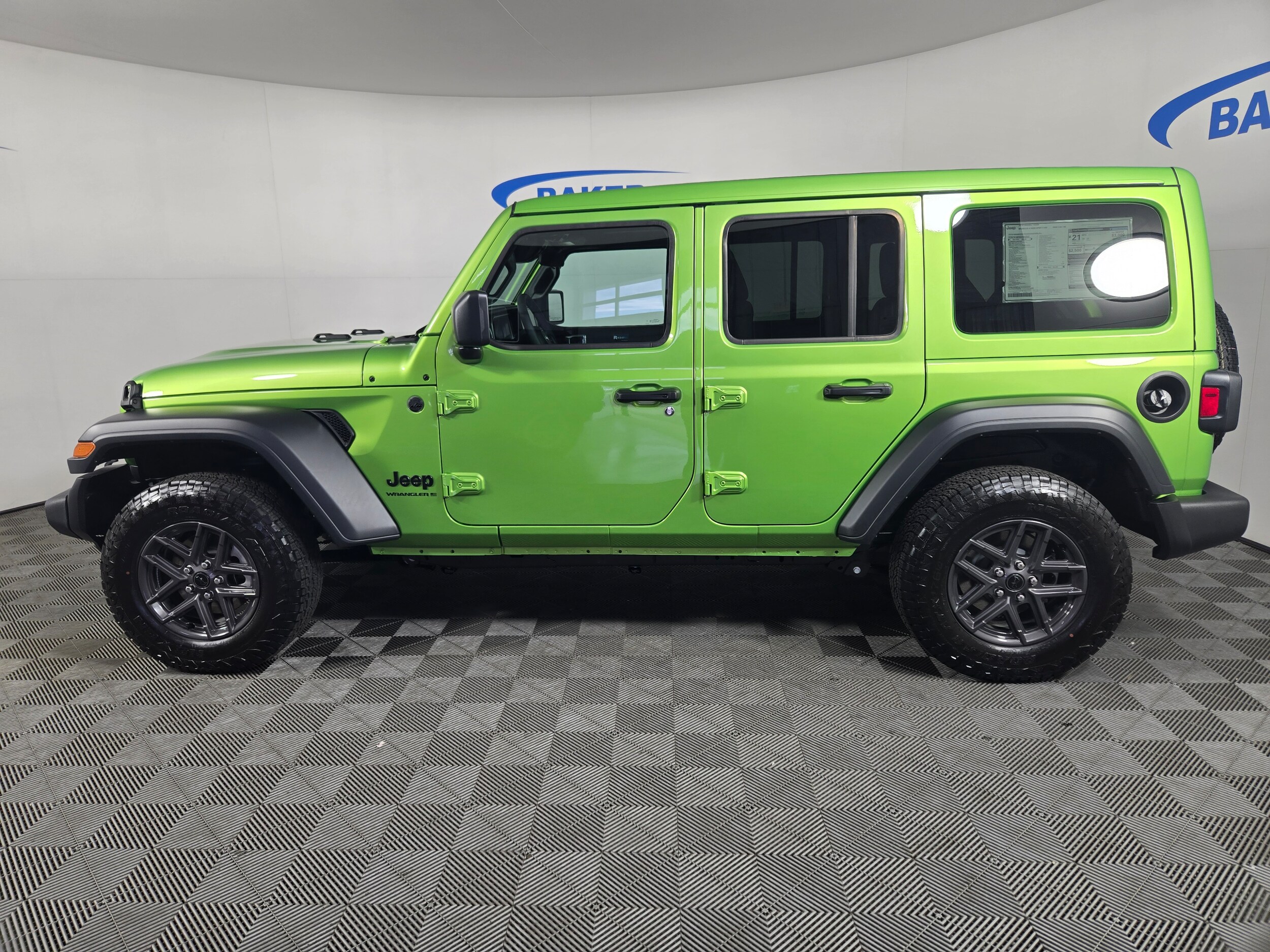 2025 Jeep Wrangler Sport S photo 4