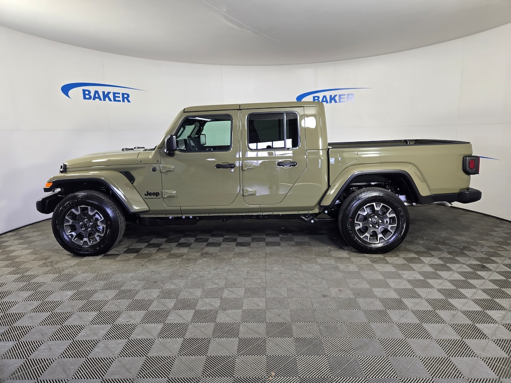 New 2026 Jeep Gladiator Sport Pickup