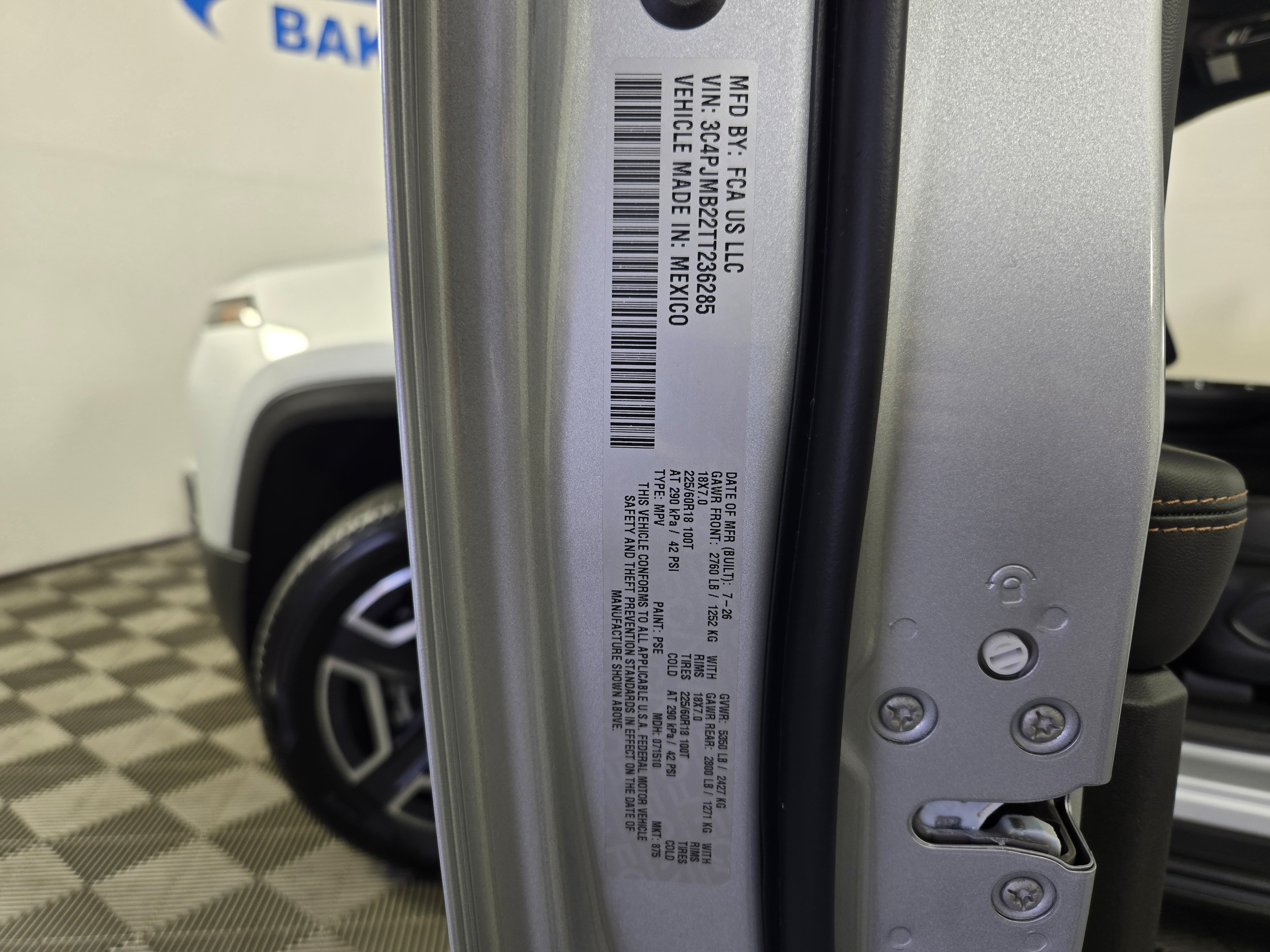New 2026 Silver Zynith Jeep Laredo/Limited image 38