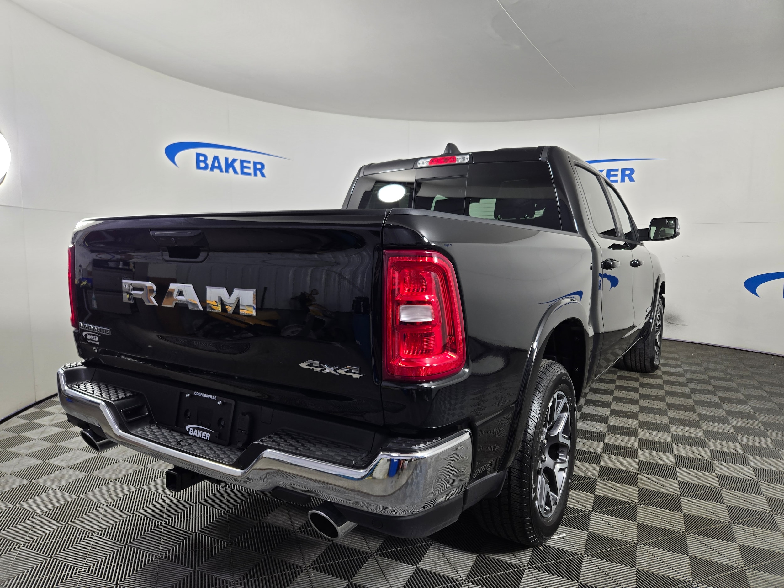New 2026 Diamond Black Crystal Pearlcoat Ram Laramie image 4