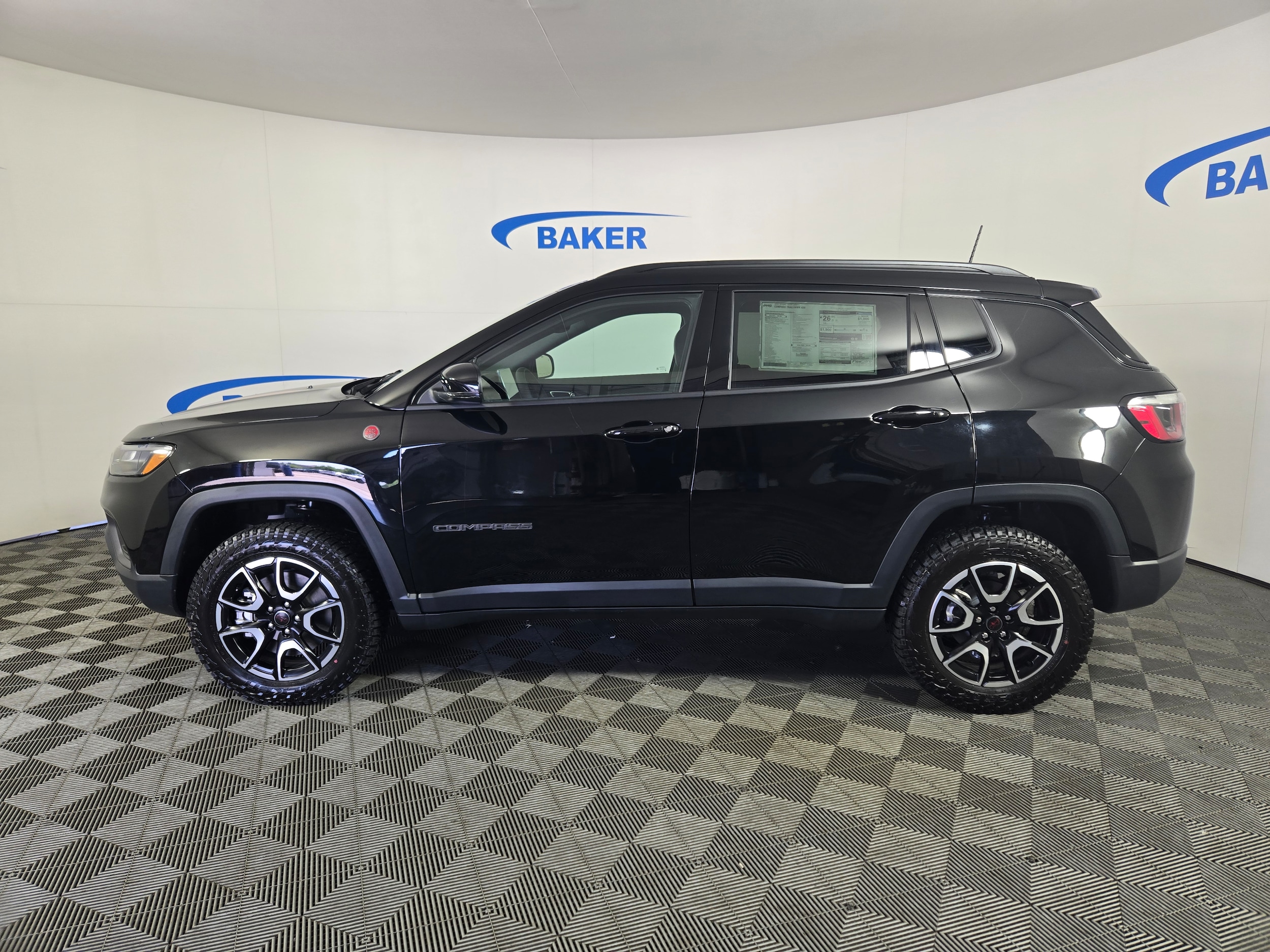 New 2026 Diamond Black Crystal Pearlcoat Jeep Trailhawk image 4