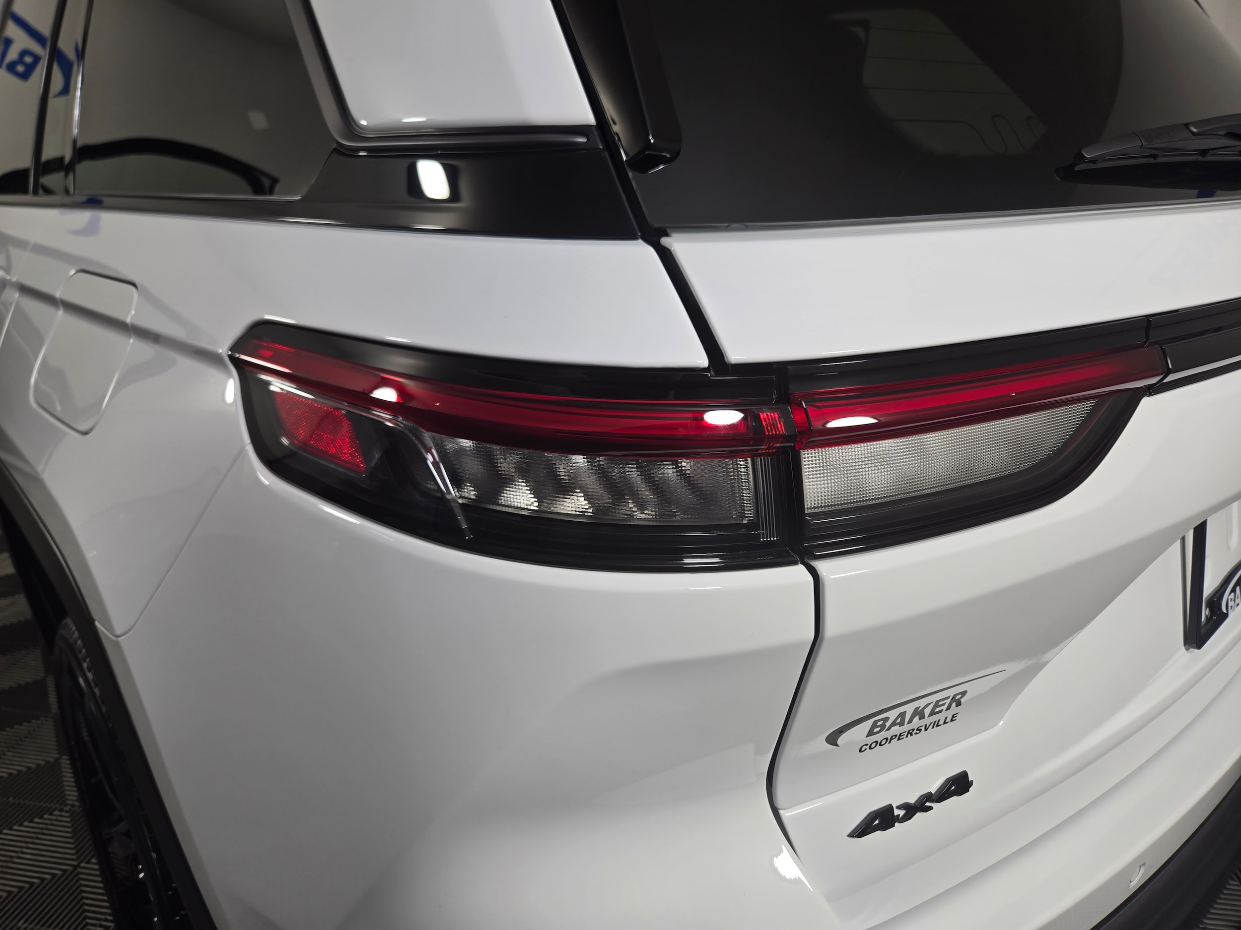 New 2027 Bright White Jeep Limited image 36