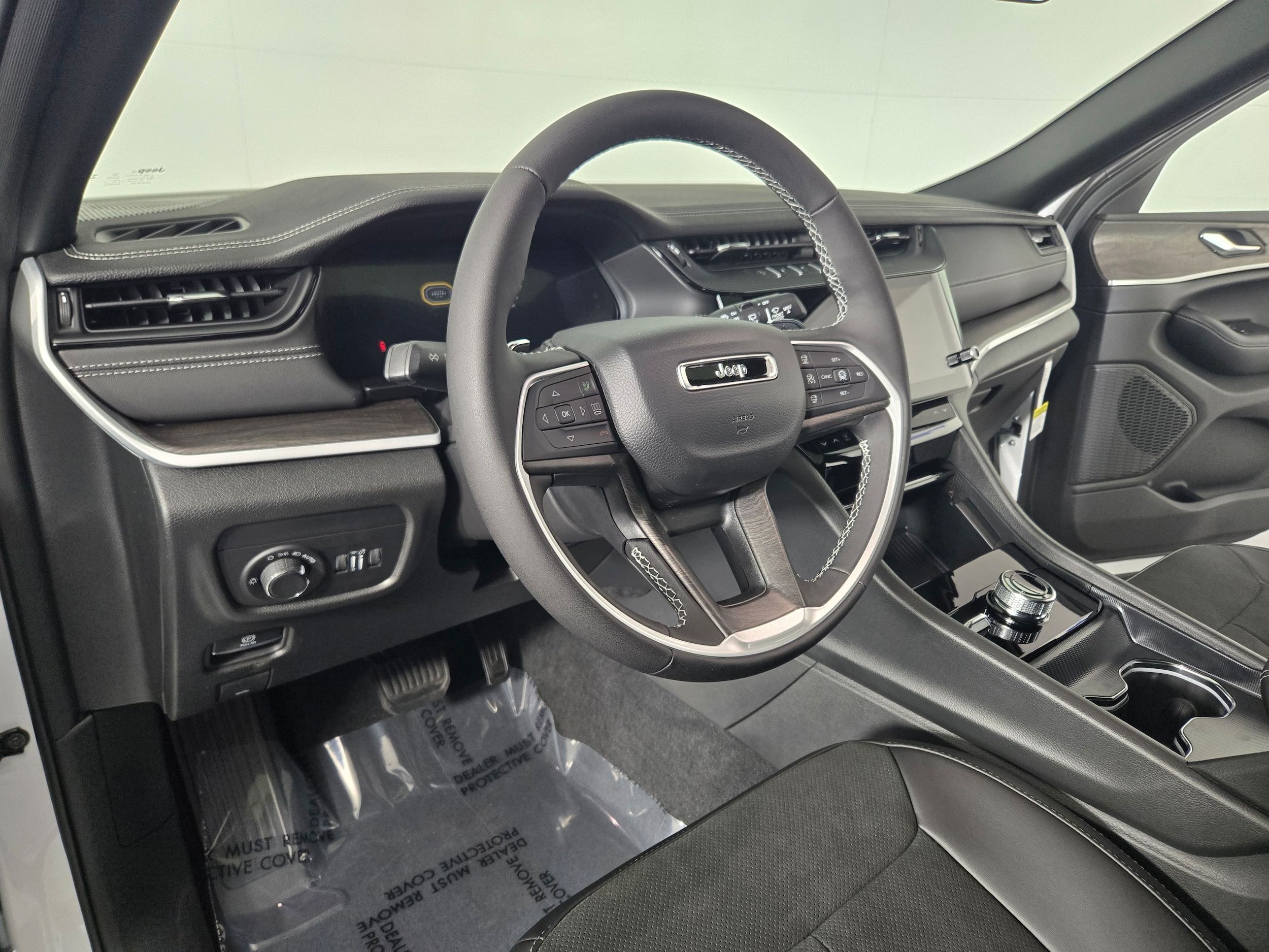 New 2027 Bright White Jeep Laredo image 20